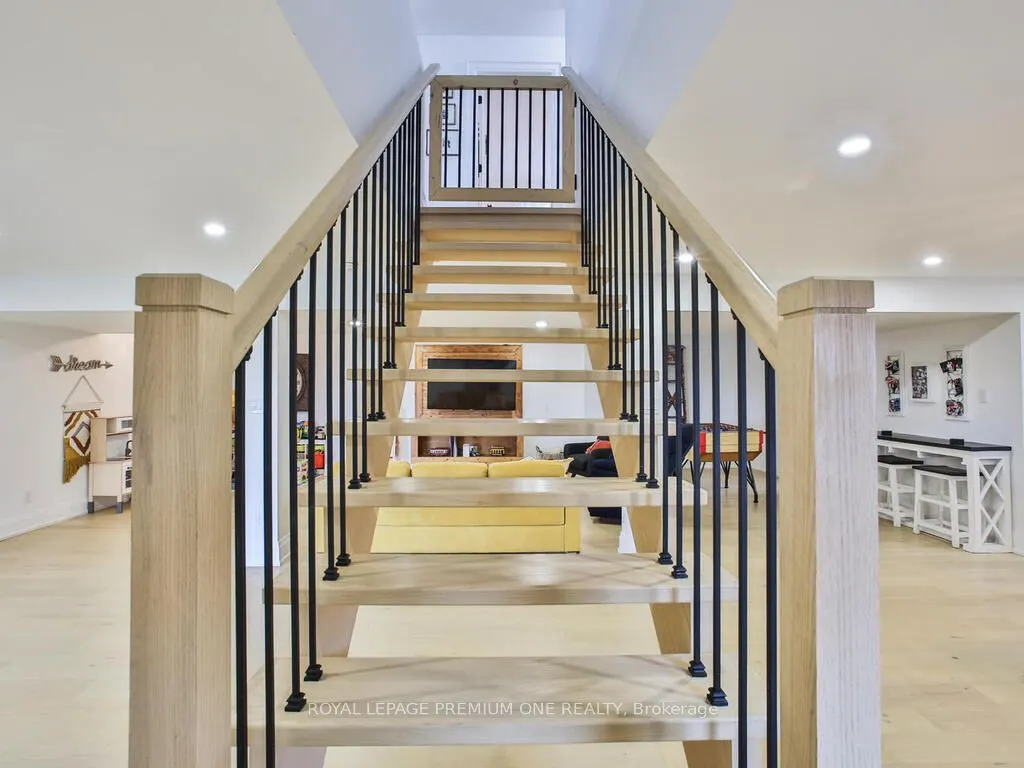 995 Canal Road