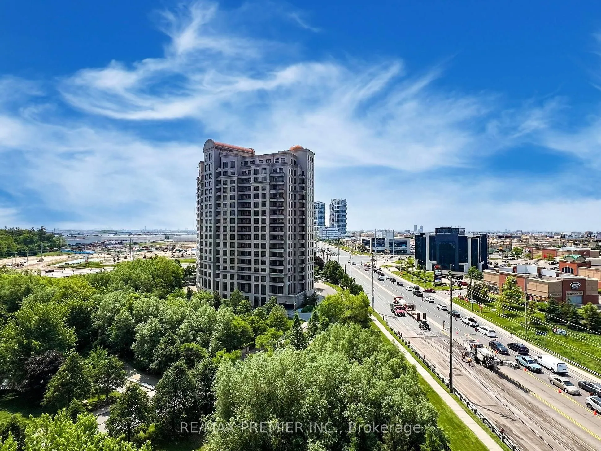 9235 Jane Street, #810