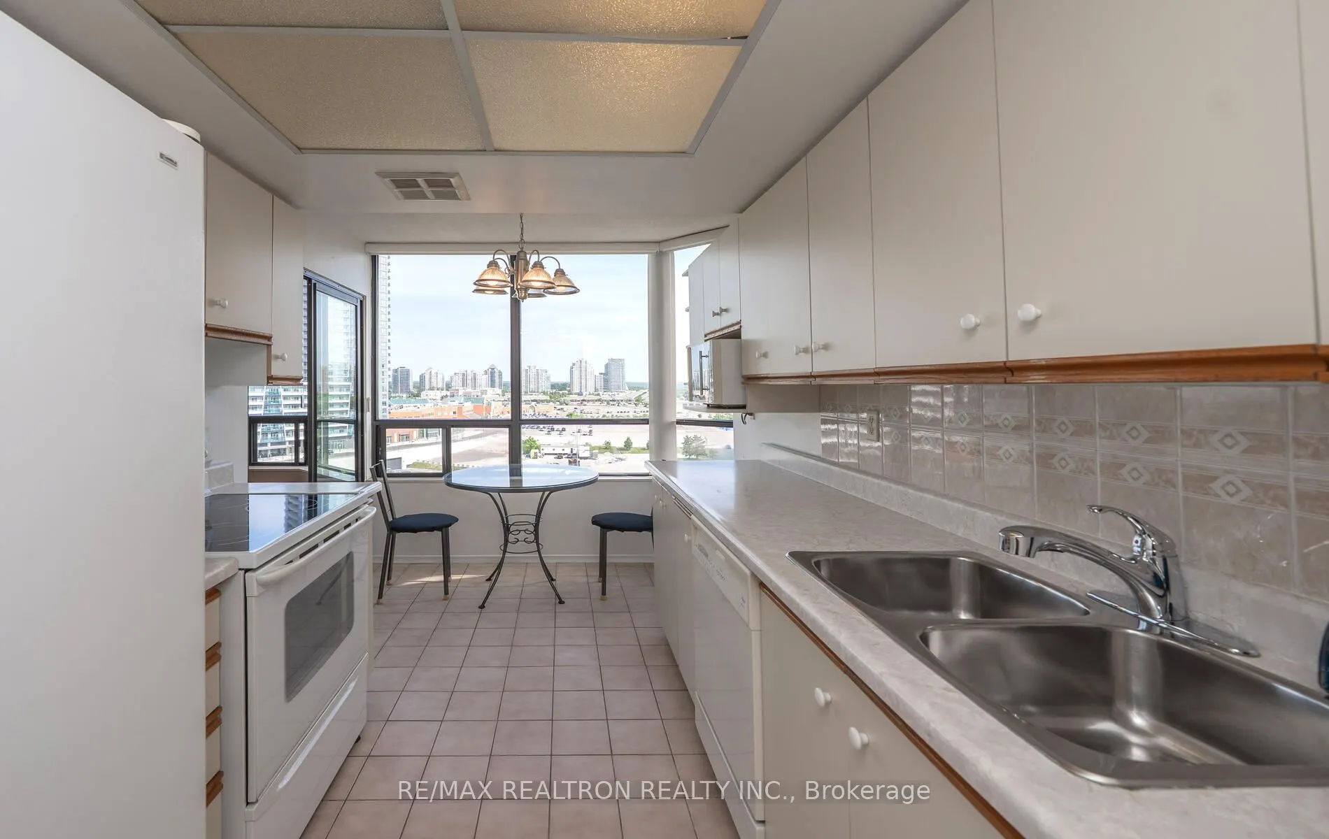 7420 Bathurst Street, #1103