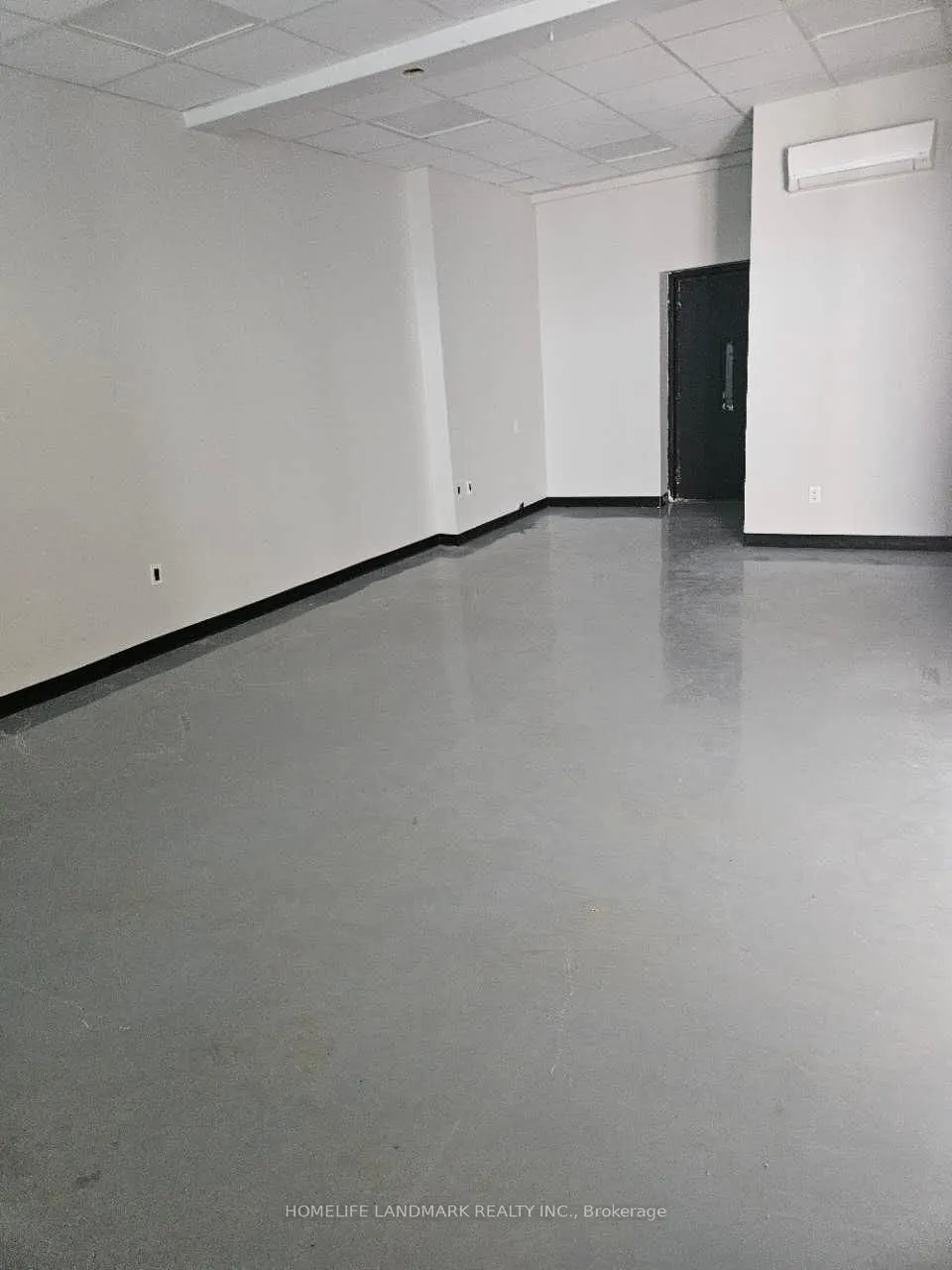 213 The Queensway Avenue S, #Unit 3 and 4
