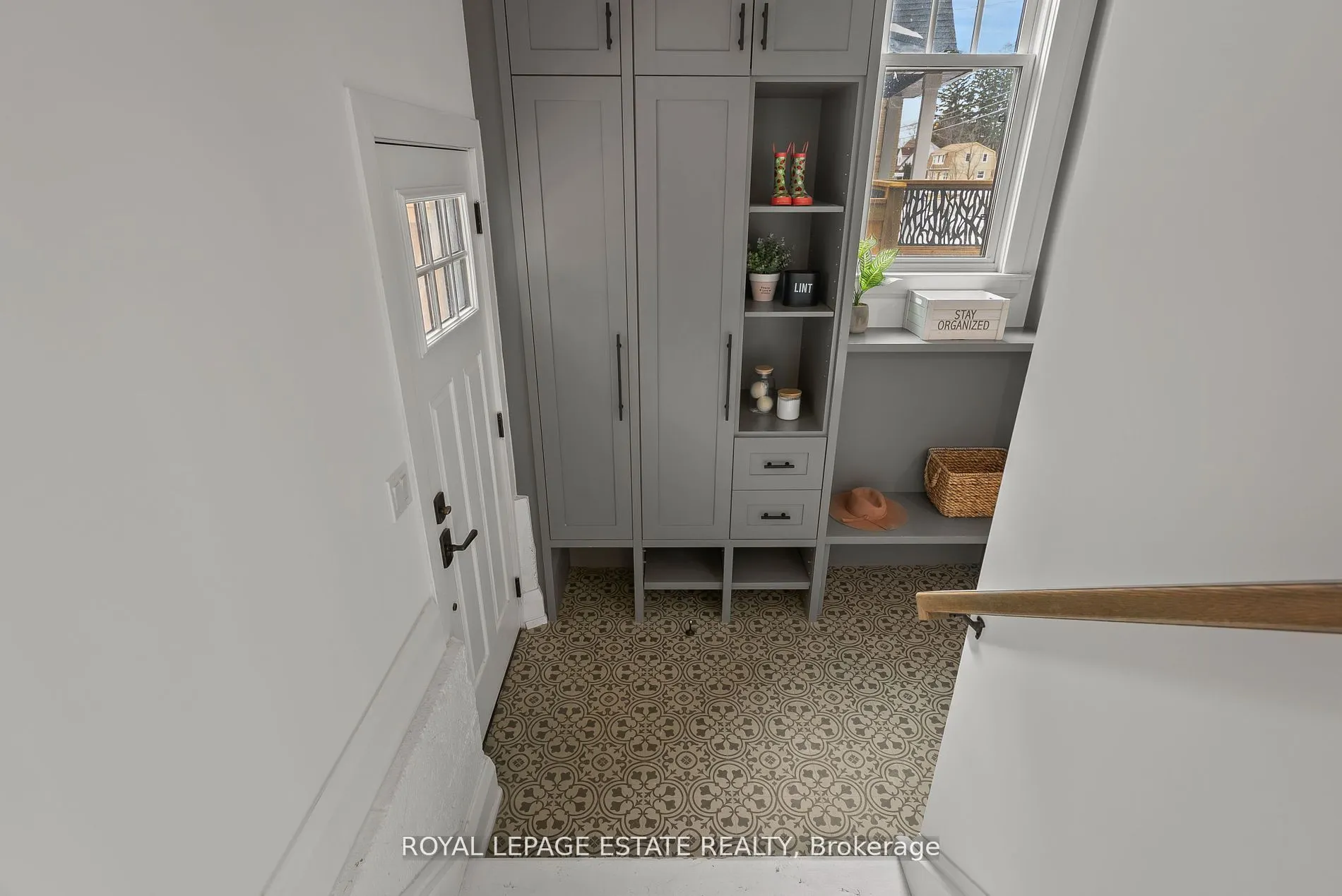 6641 Main Street