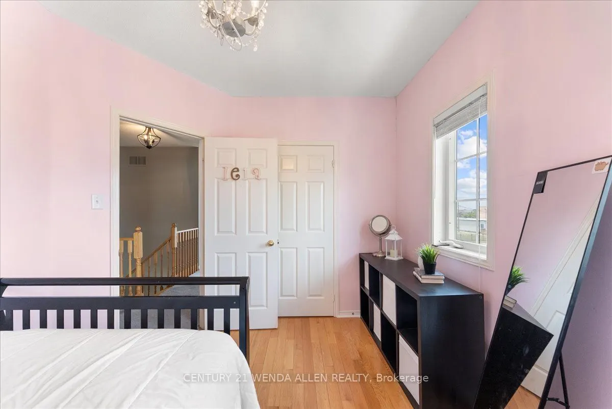 1 Ayhart Street
