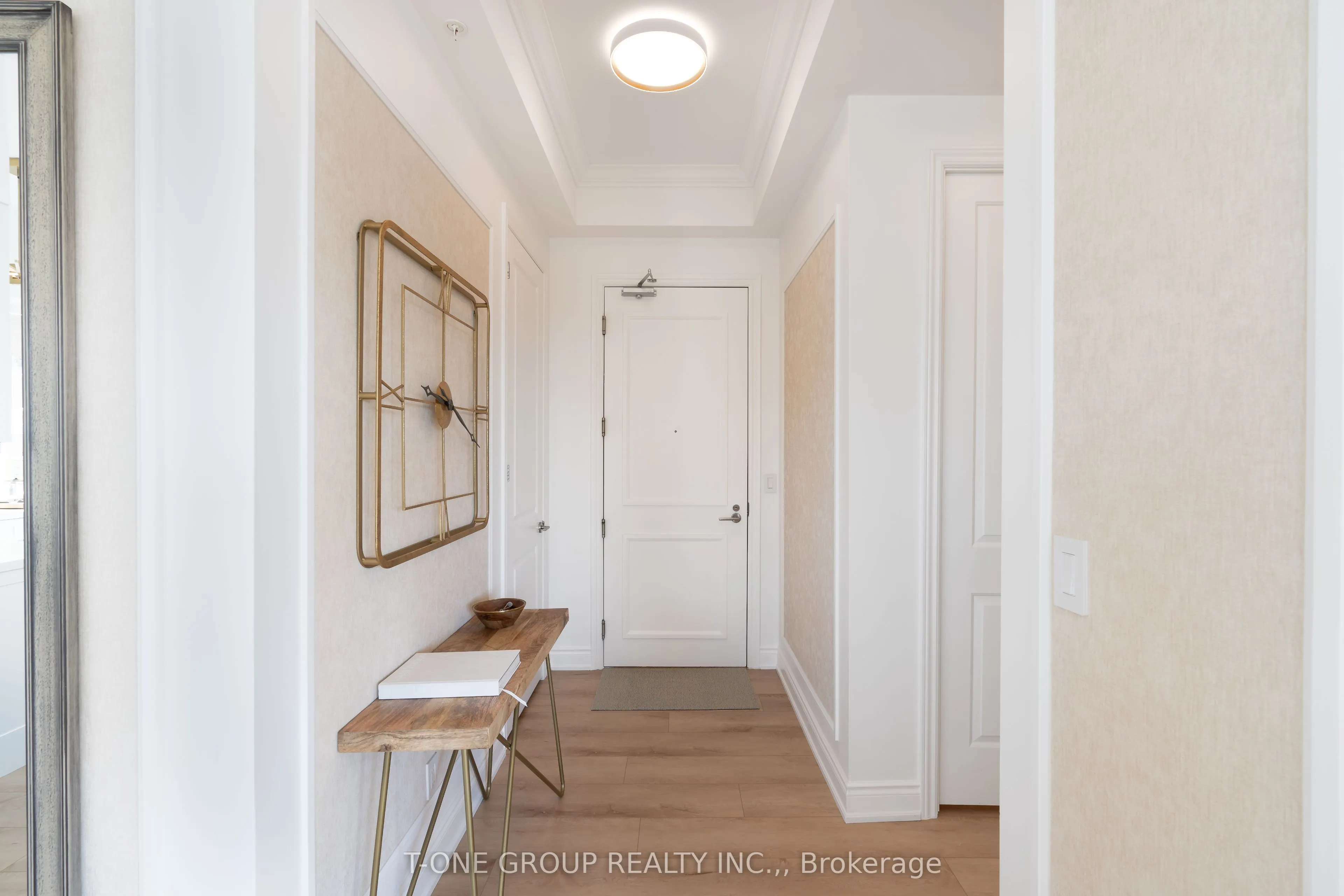 9090 Yonge Street, #PH5