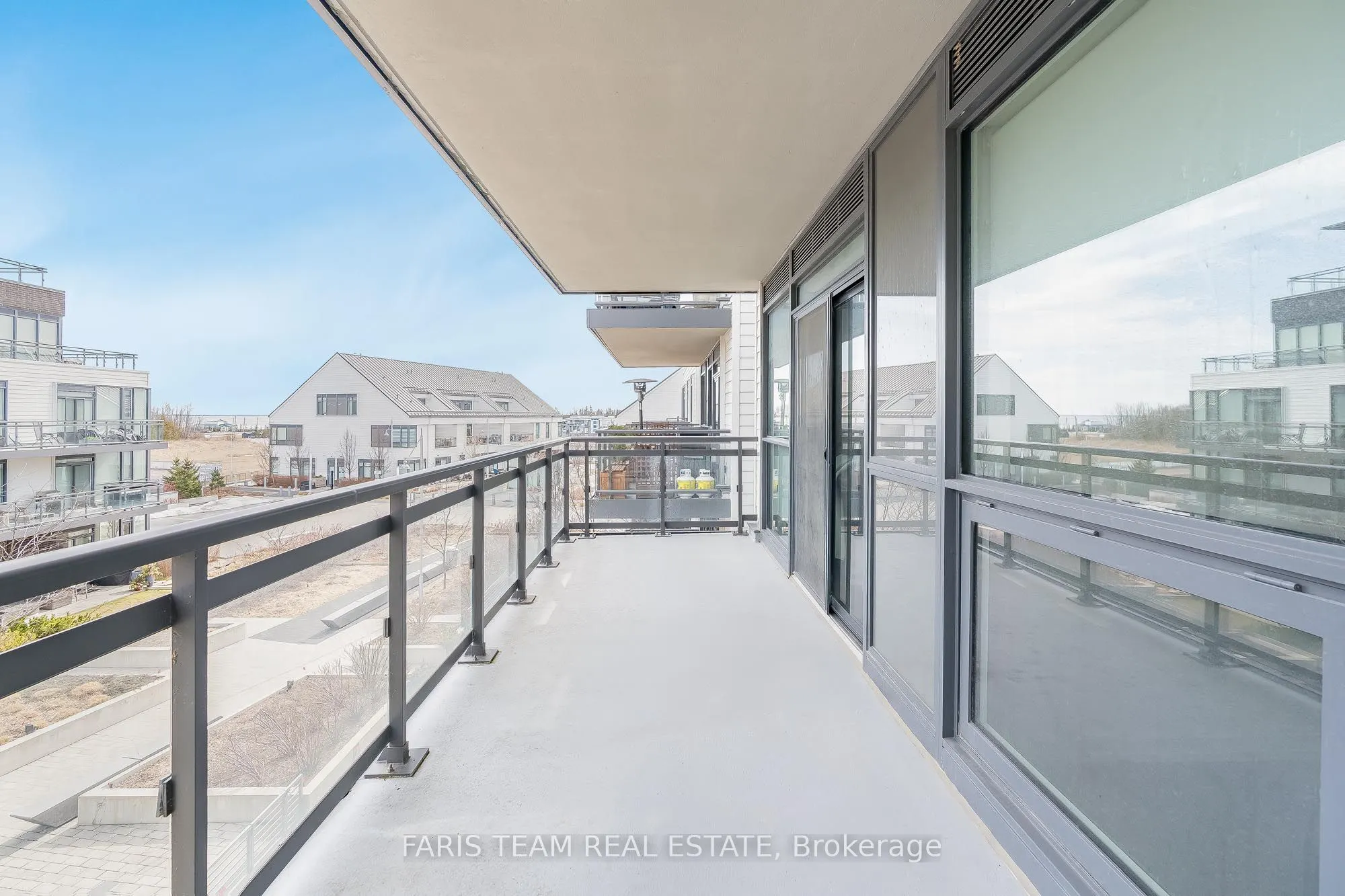 241 Sea Ray Avenue, #305