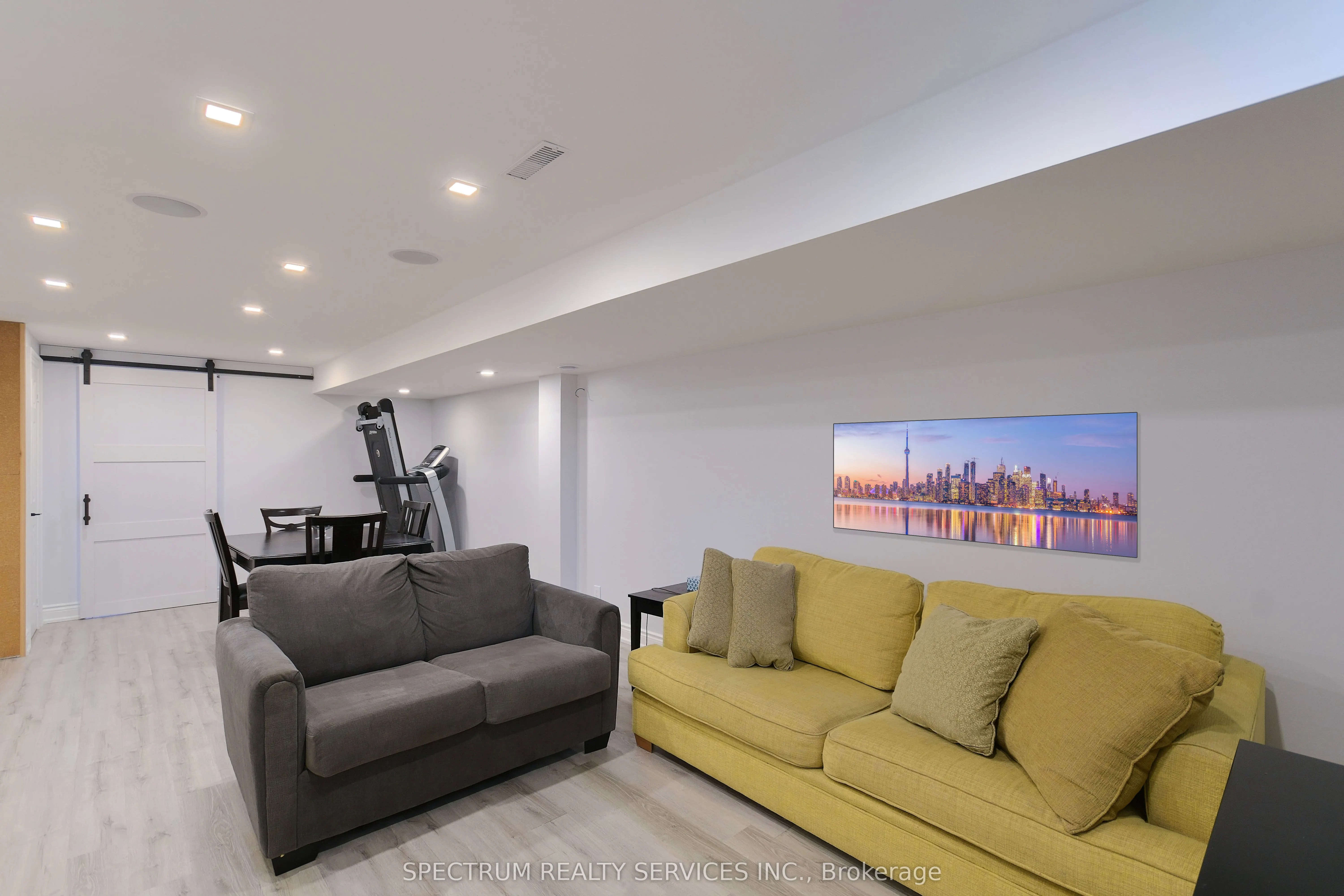 66 Decoroso Drive