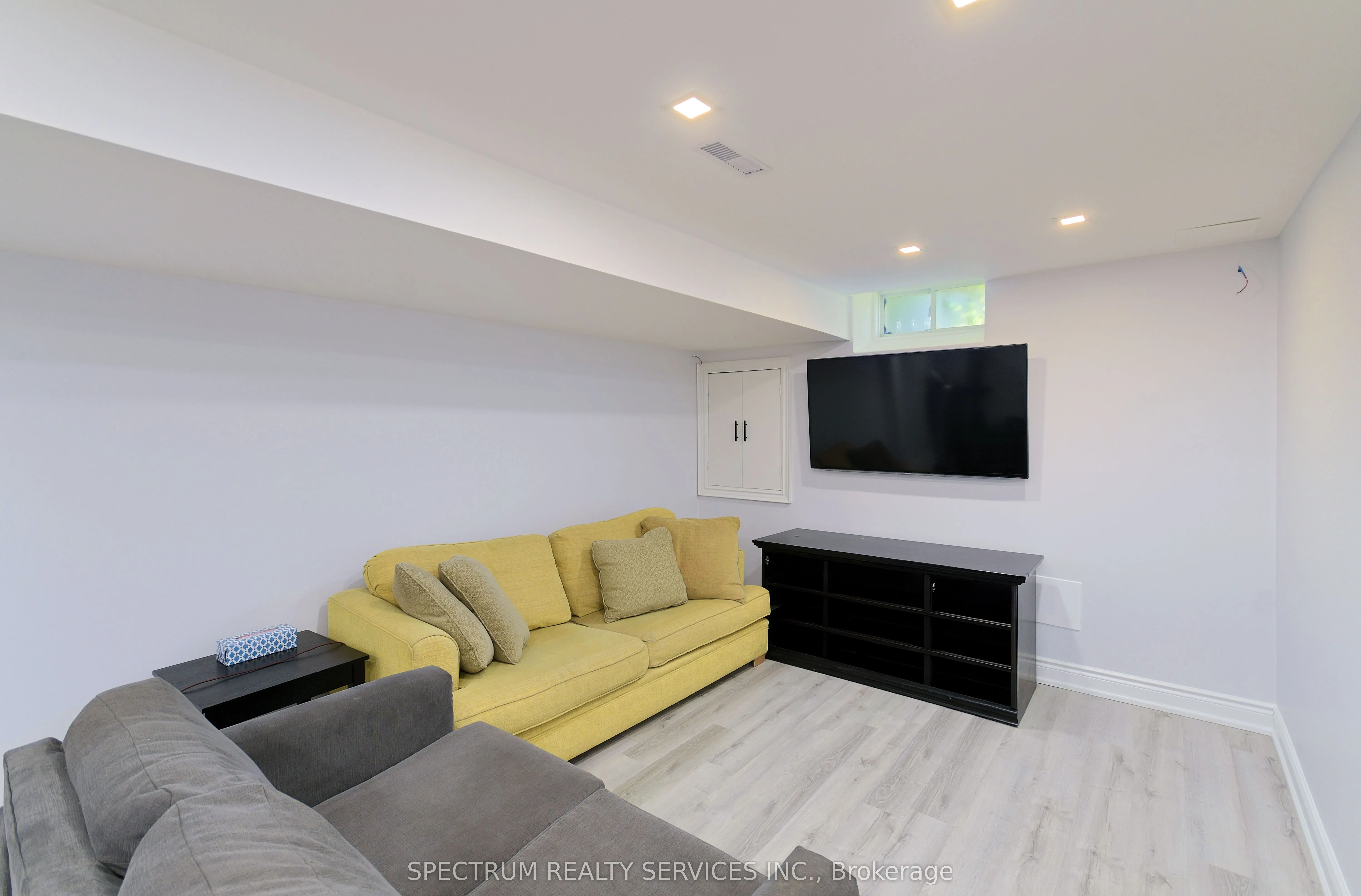 66 Decoroso Drive