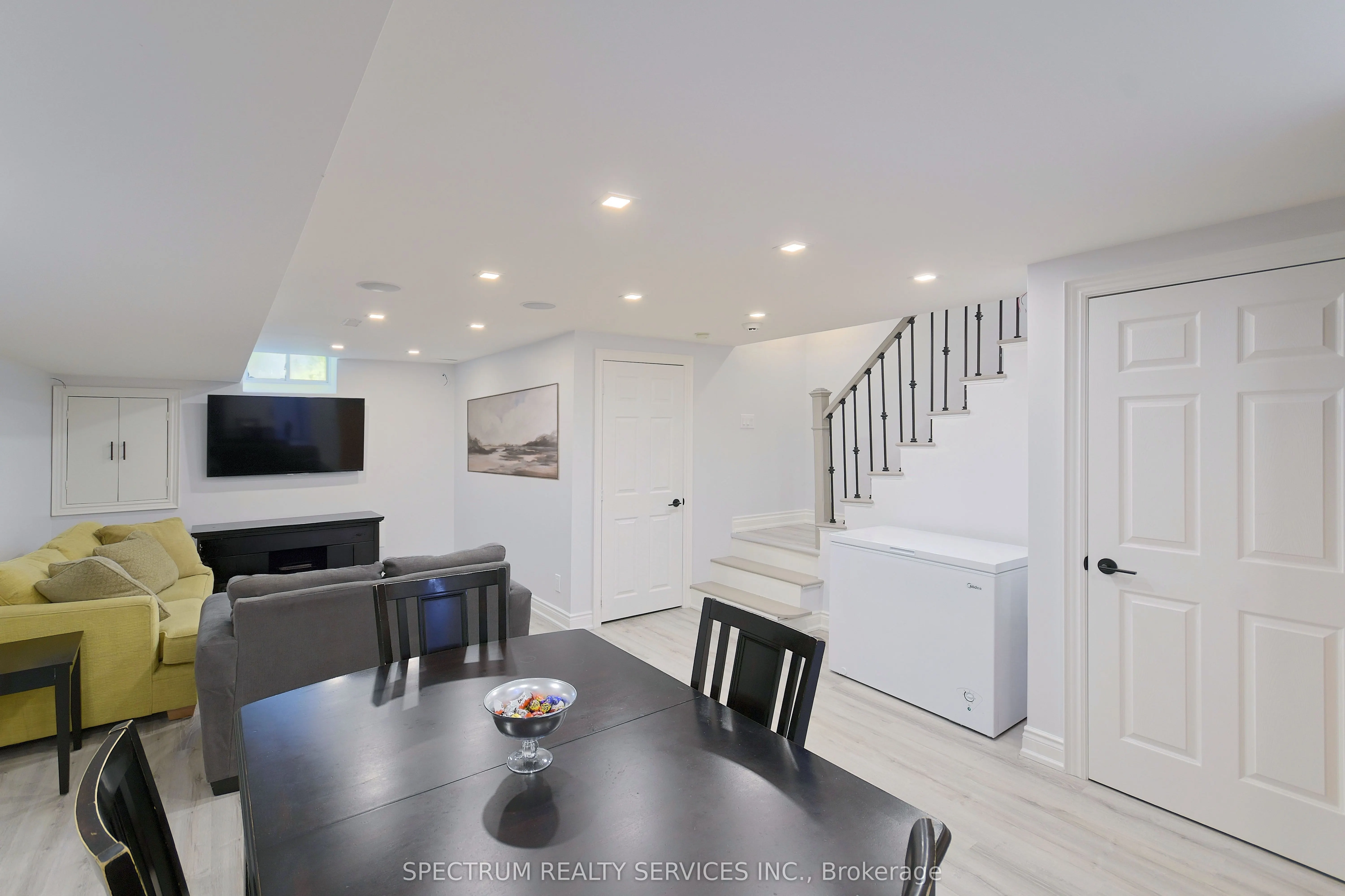 66 Decoroso Drive