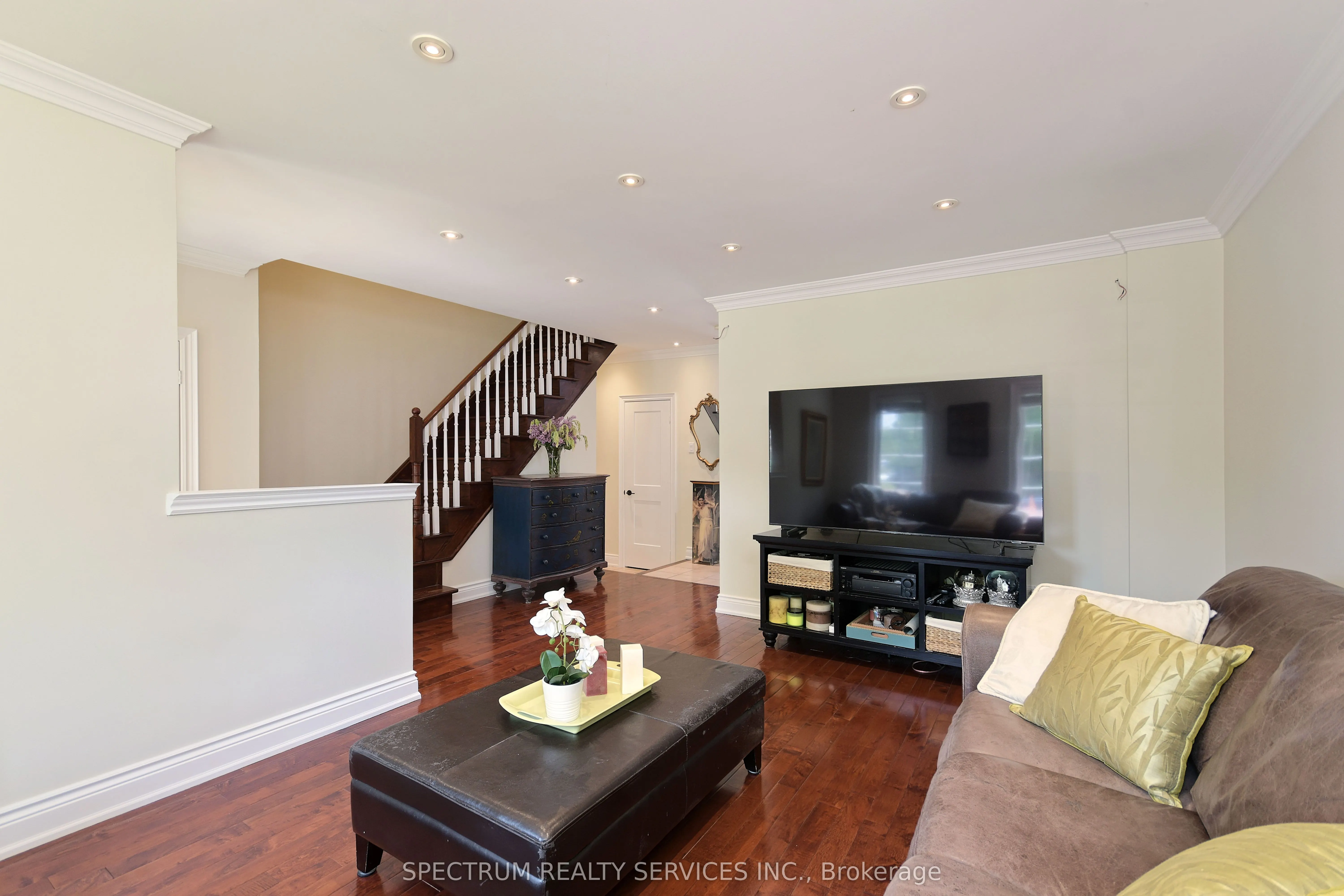 66 Decoroso Drive