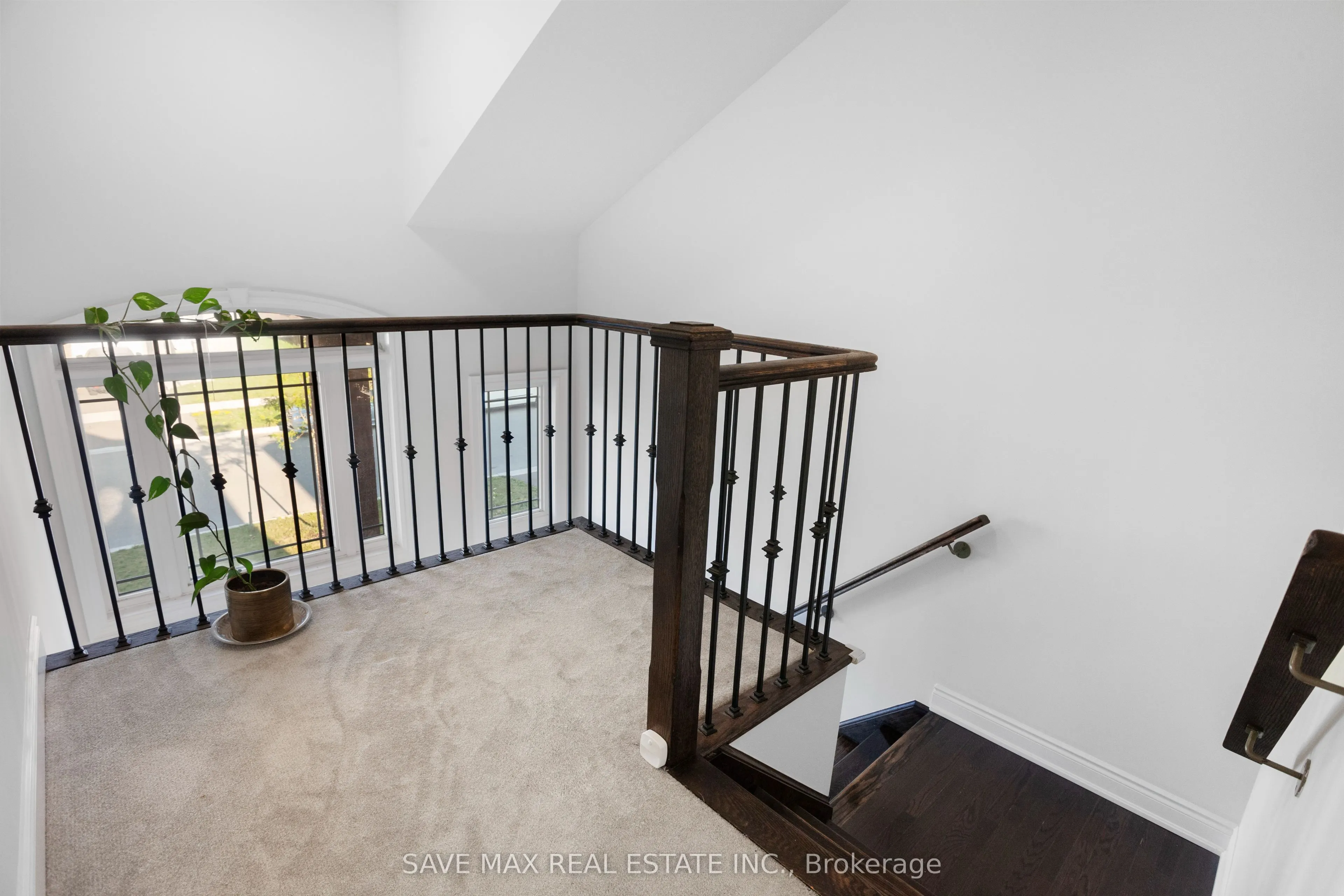 163 Sutherland Avenue