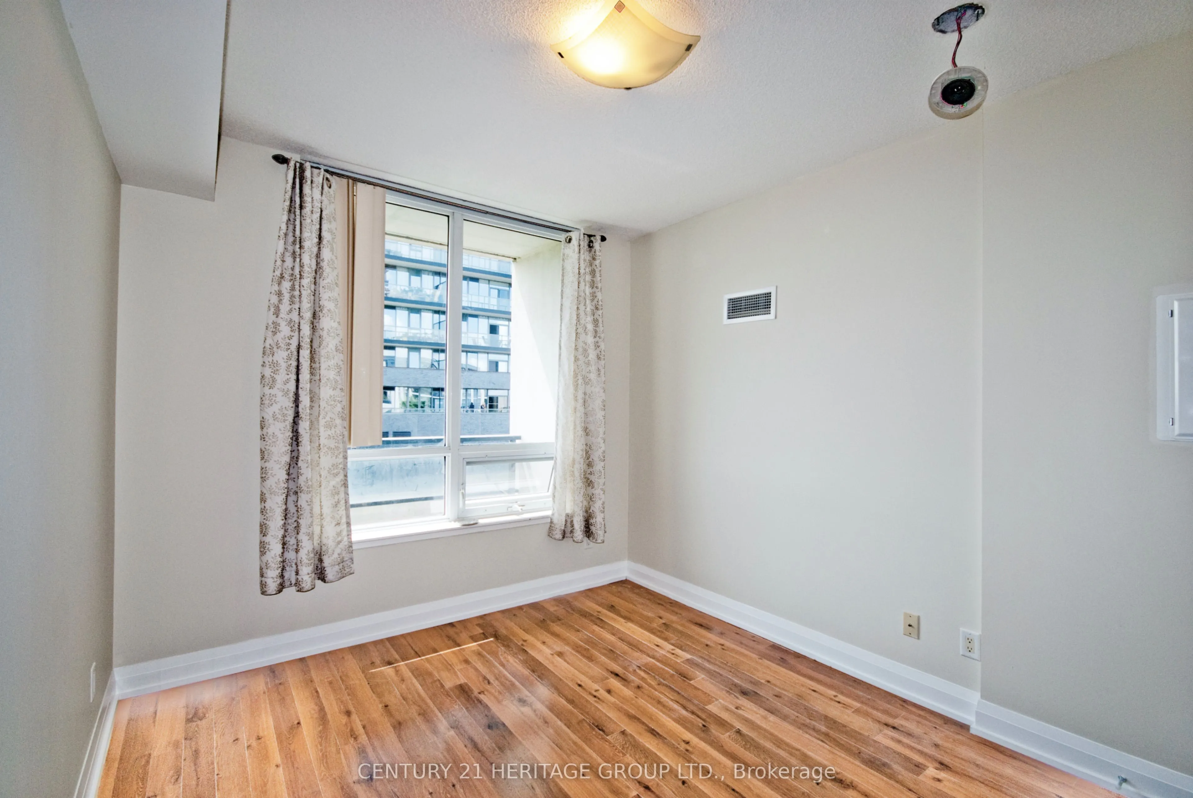 85 North Park Road, #209