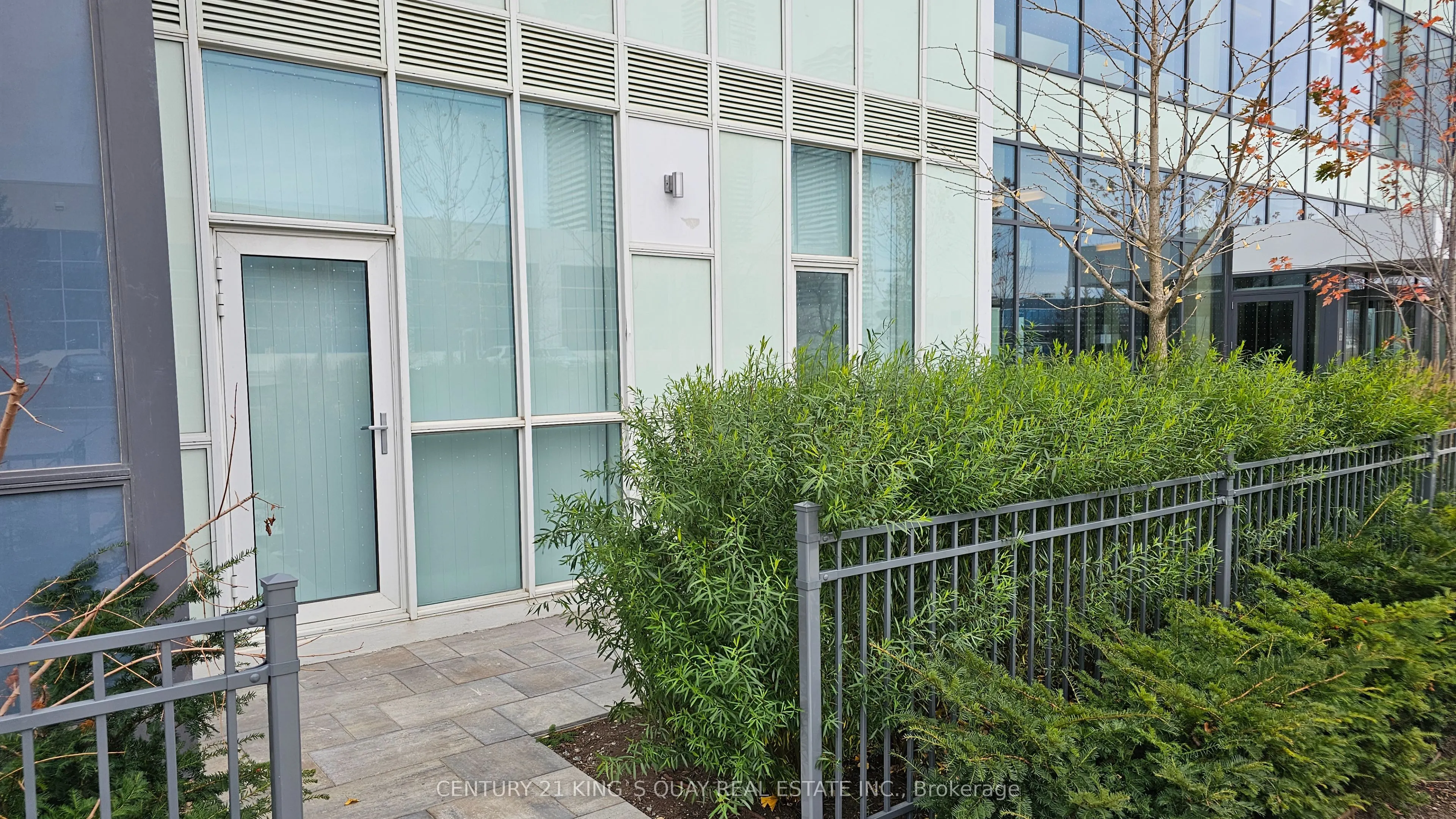 38 Honeycrisp Crescent, #101