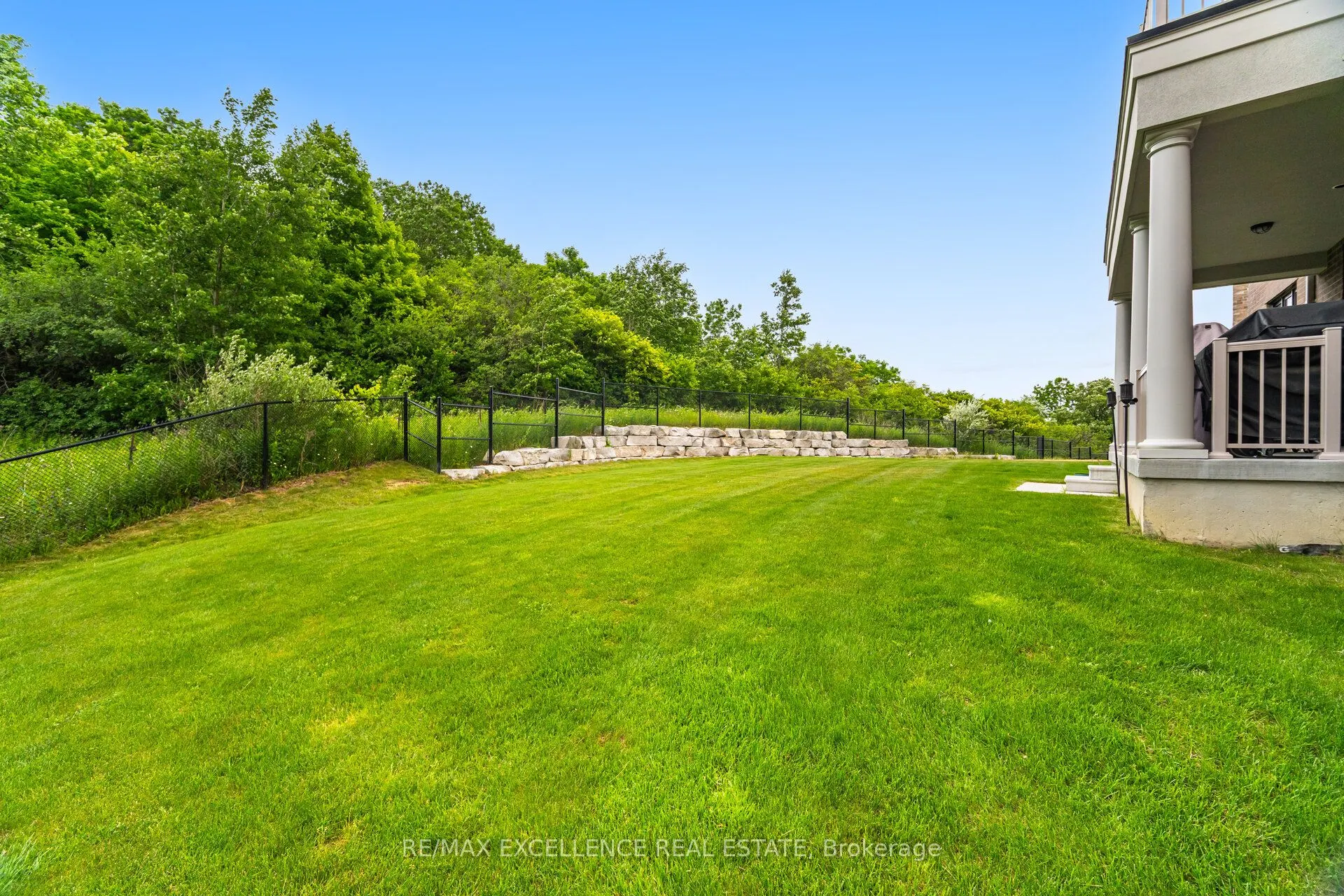 78 Appleyard Avenue