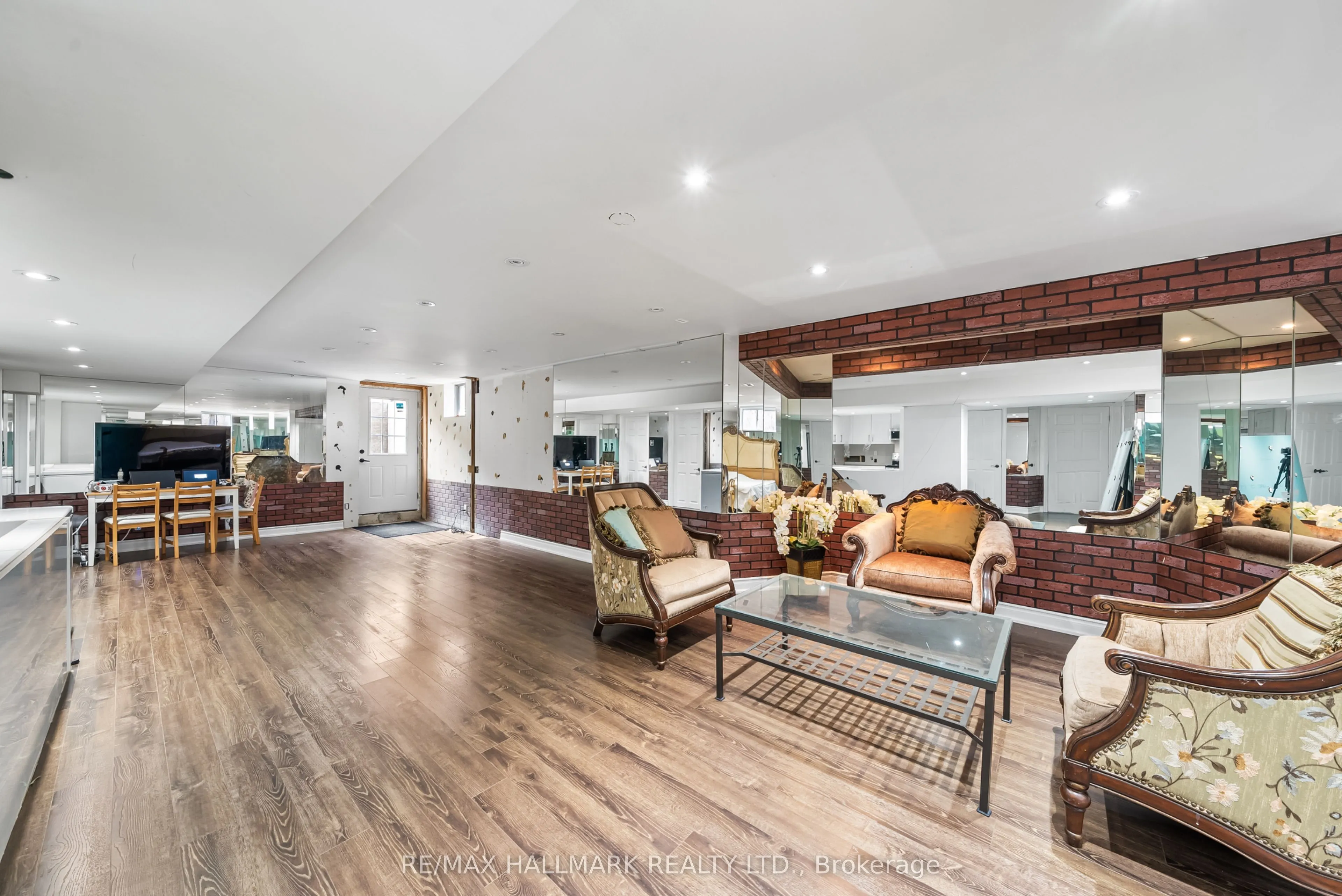 31 Marinucci Court
