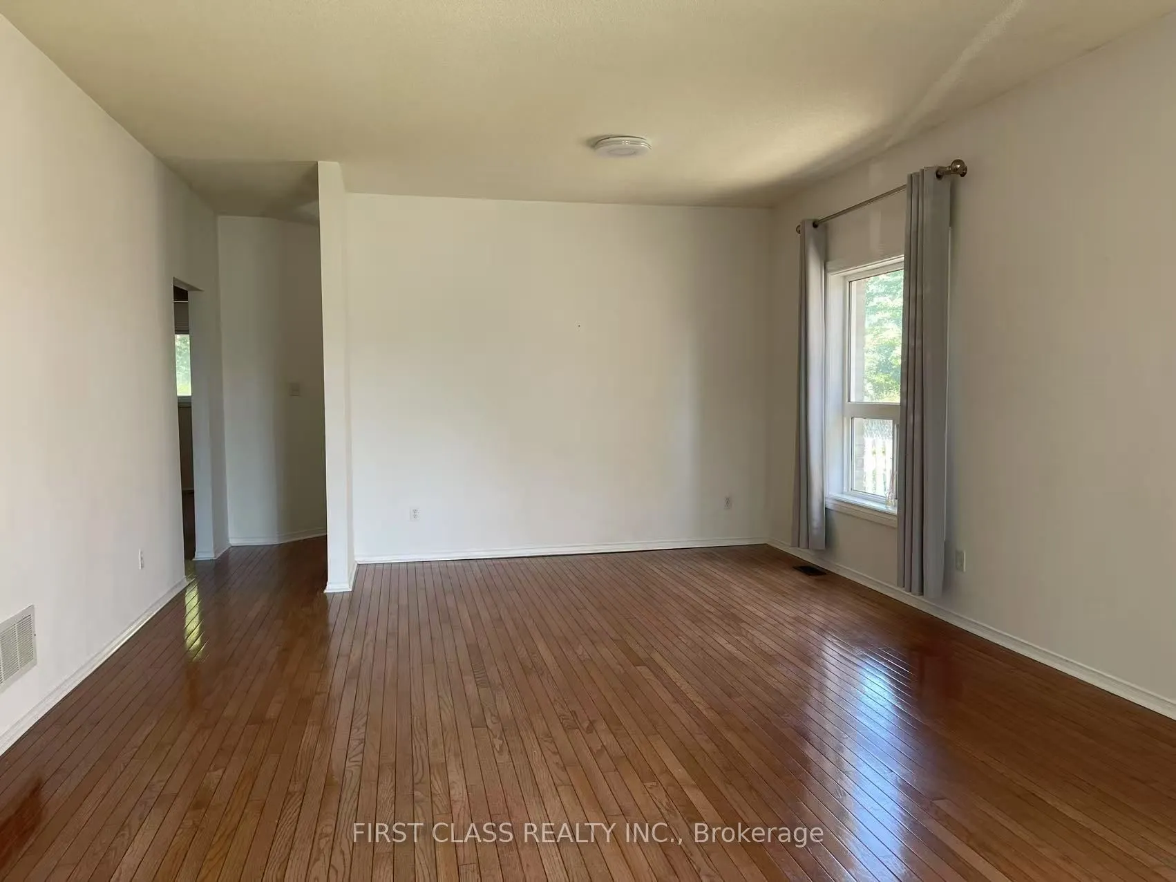 1905 Webster Boulevard, #Main