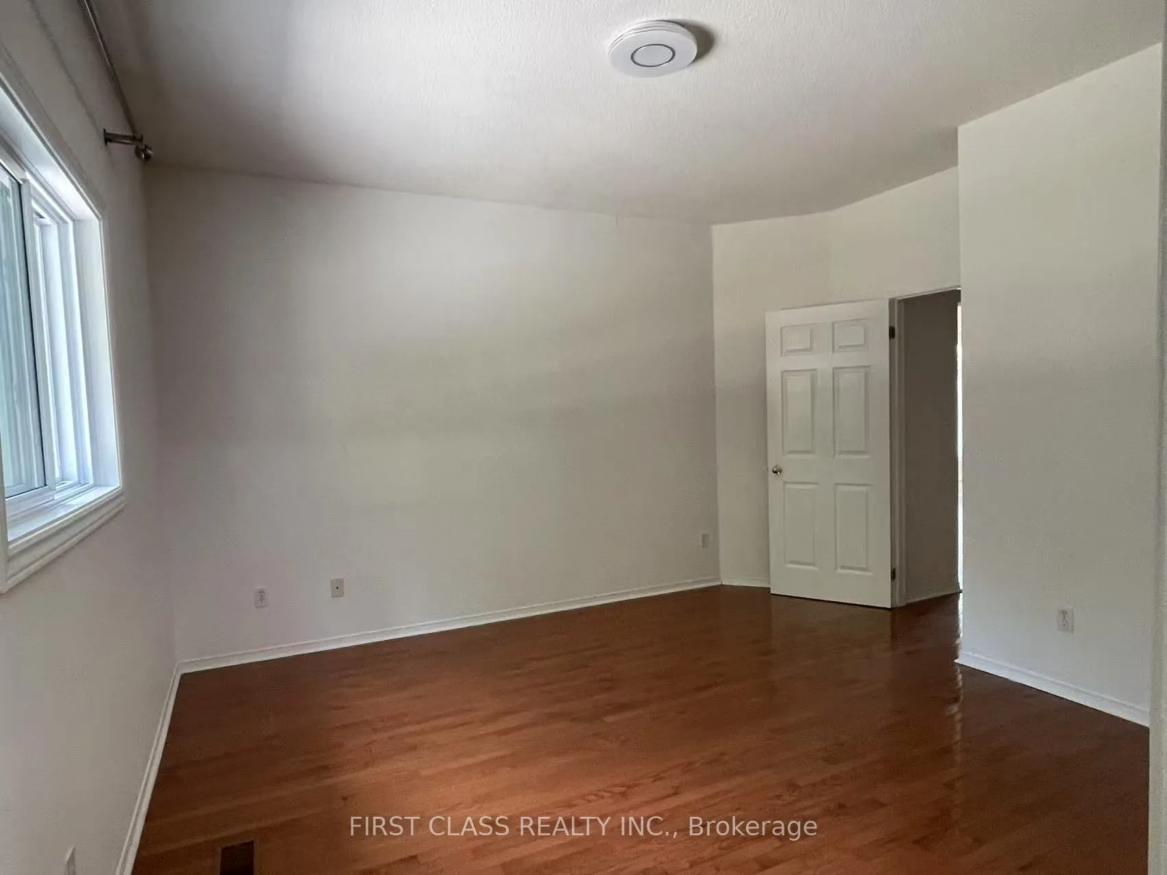 1905 Webster Boulevard, #Main