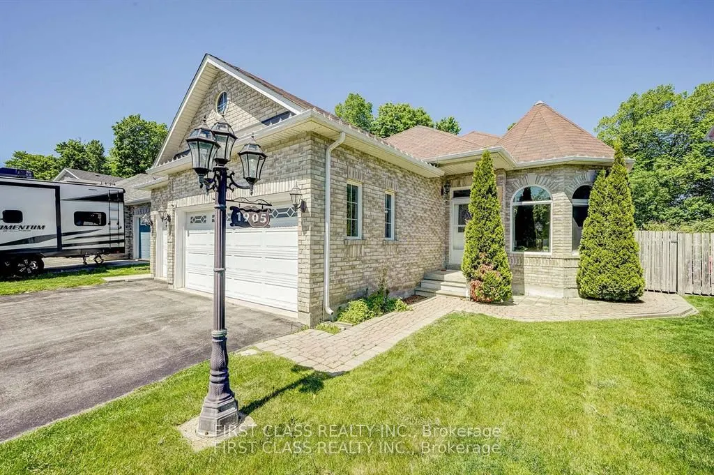 1905 Webster Boulevard, #Main