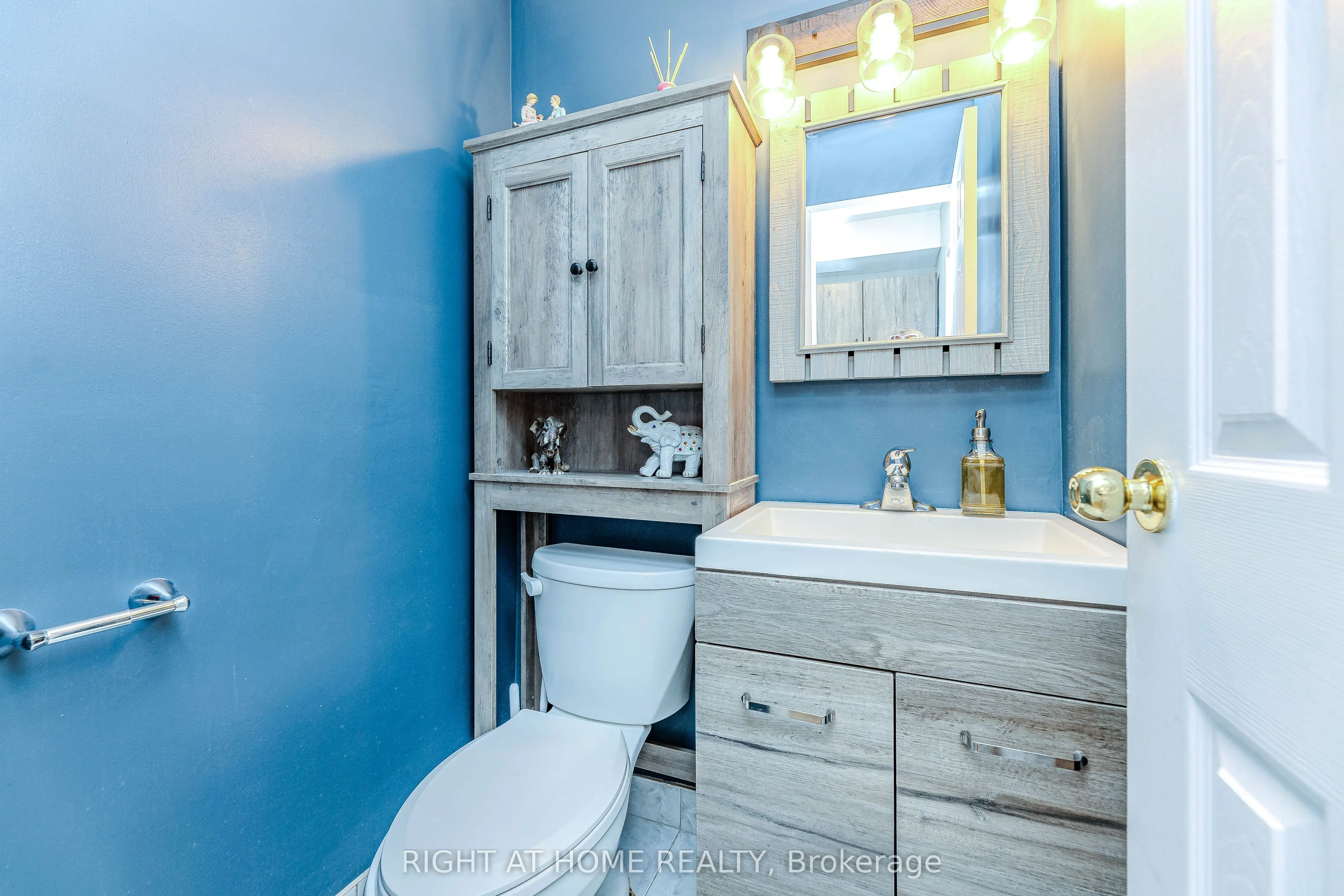 16 Elgin Street, #202