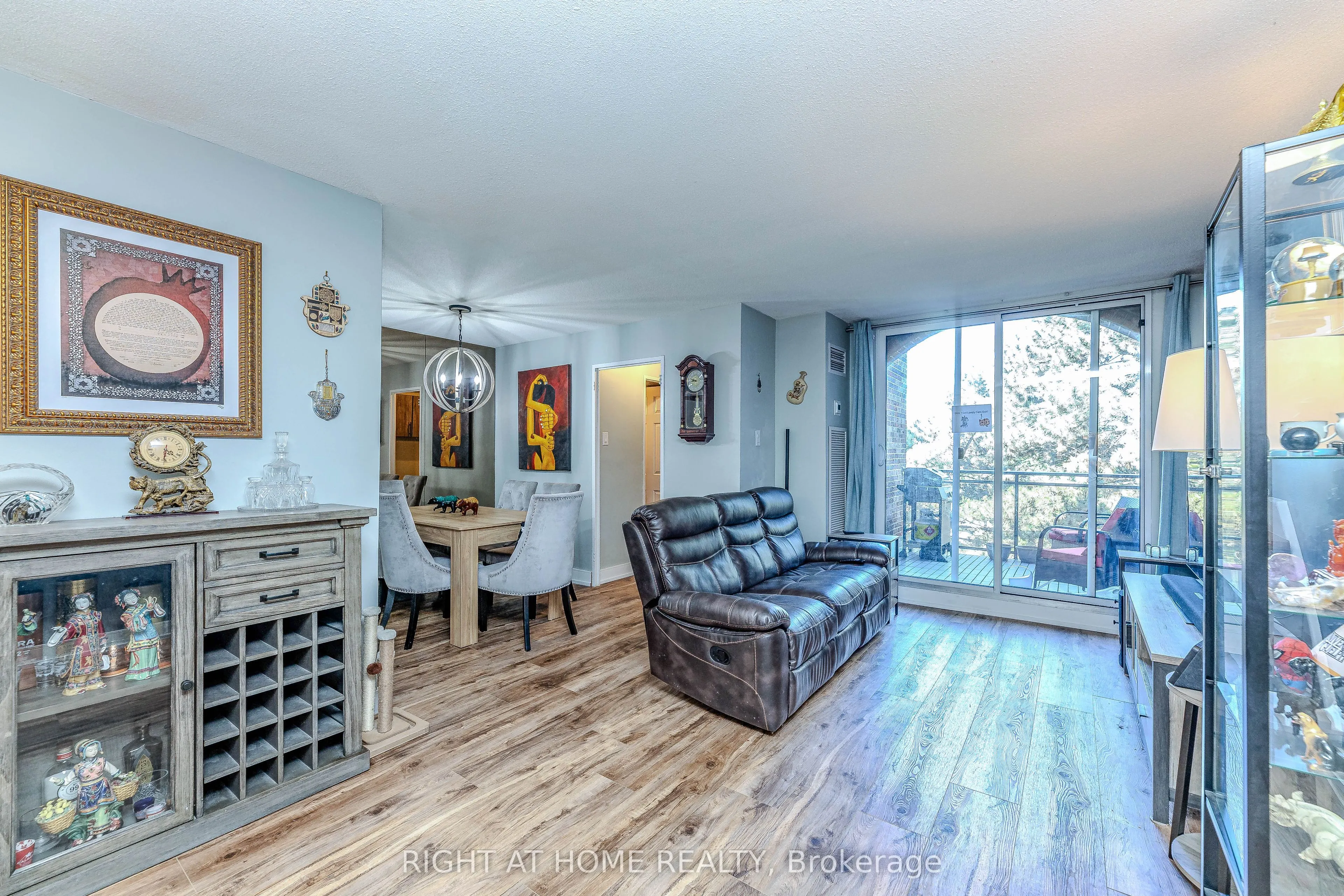 16 Elgin Street, #202