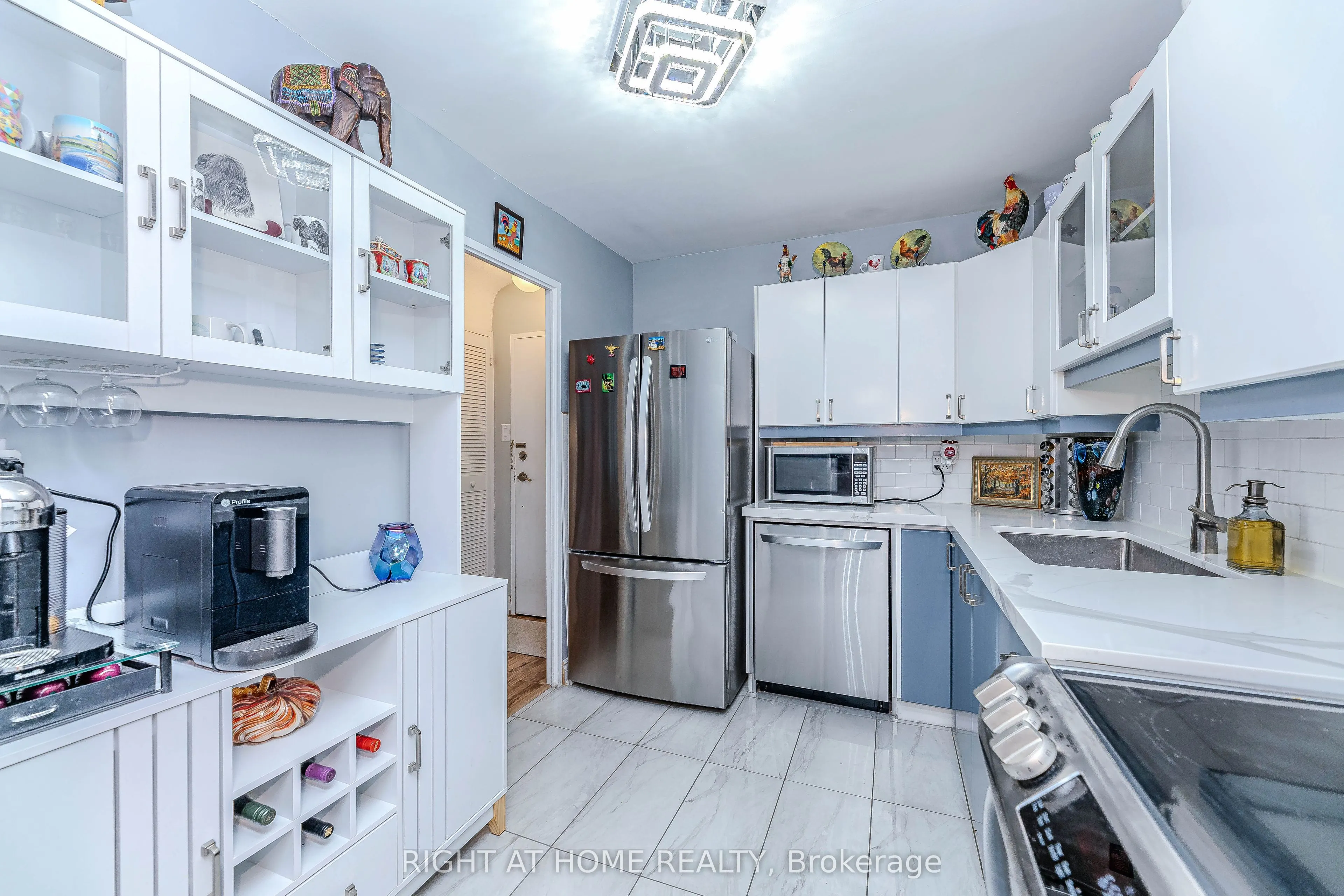 16 Elgin Street, #202