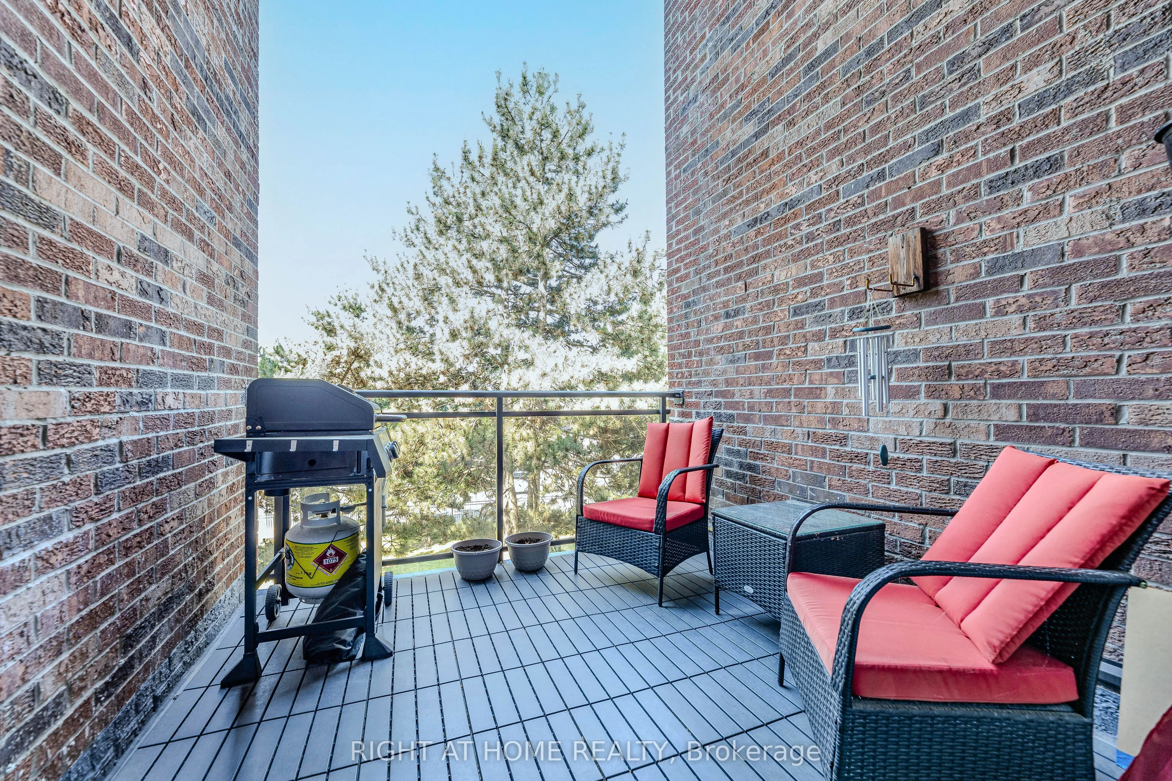16 Elgin Street, #202