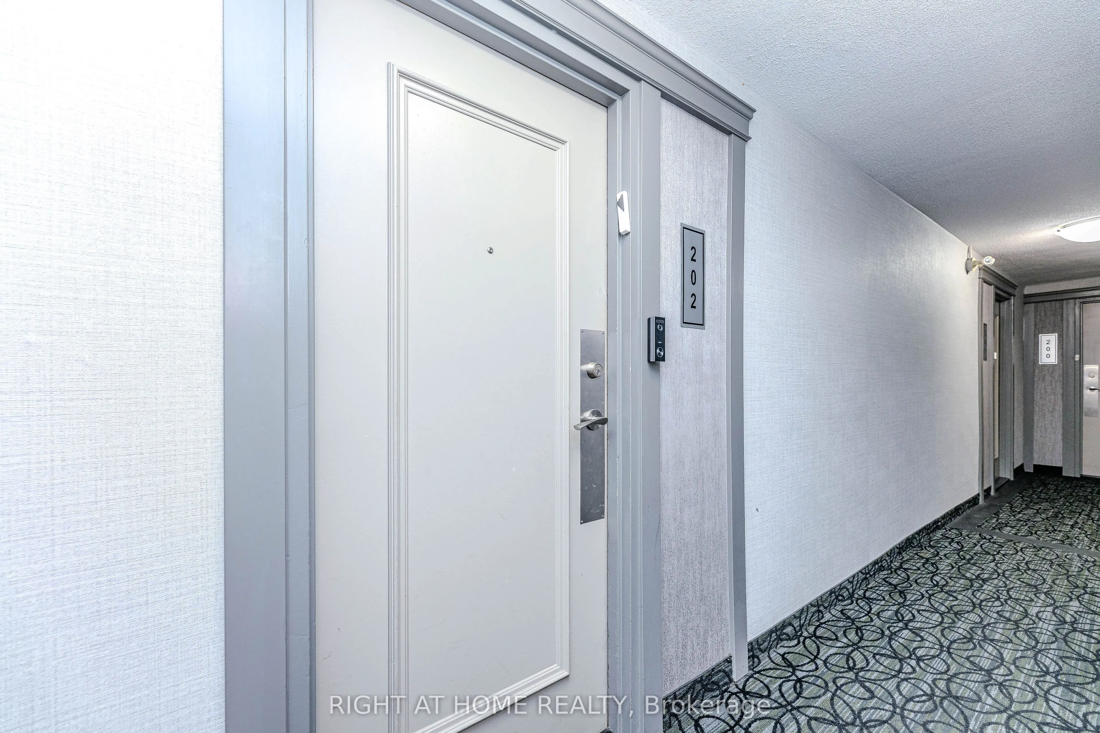 16 Elgin Street, #202