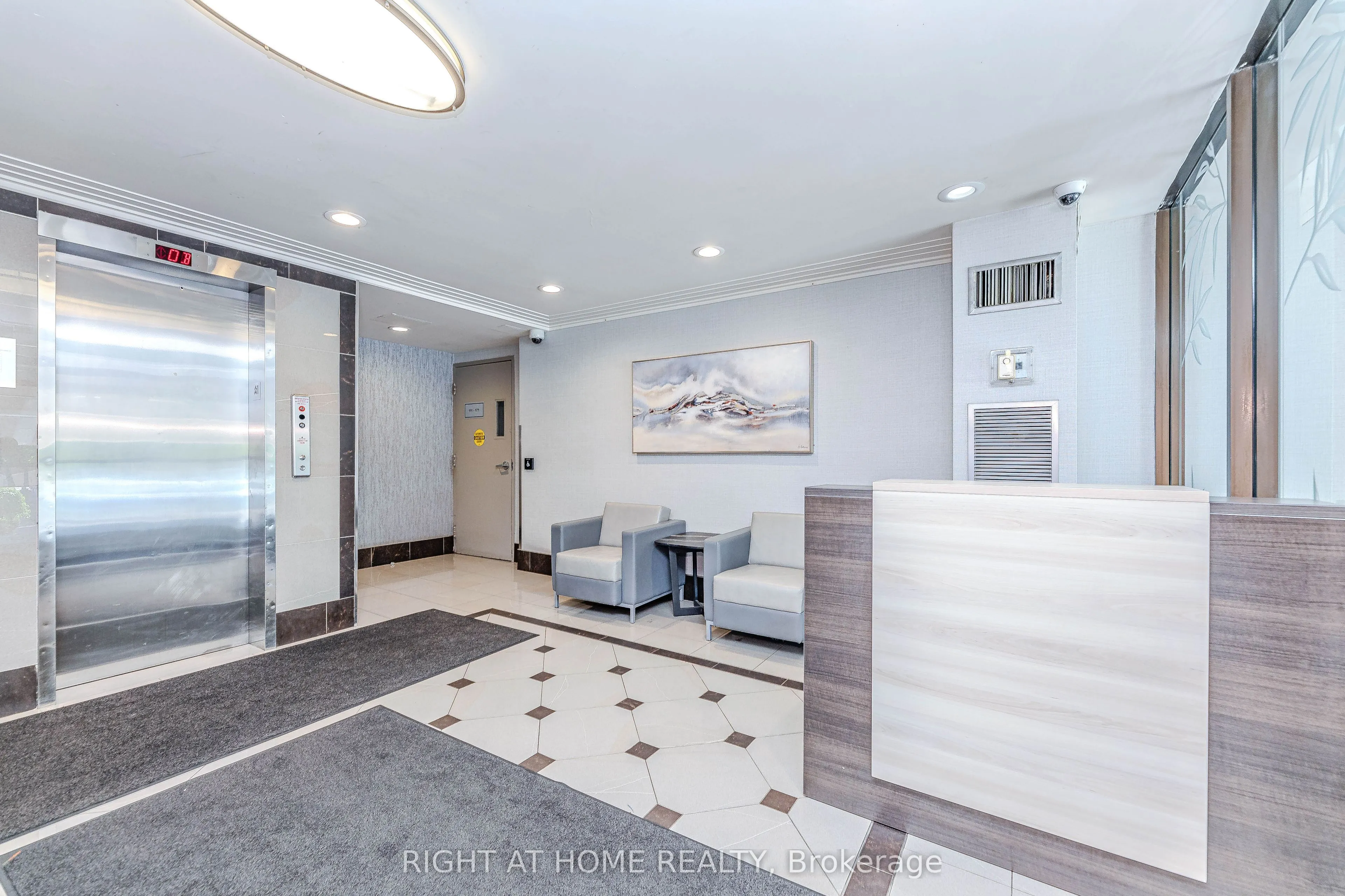 16 Elgin Street, #202