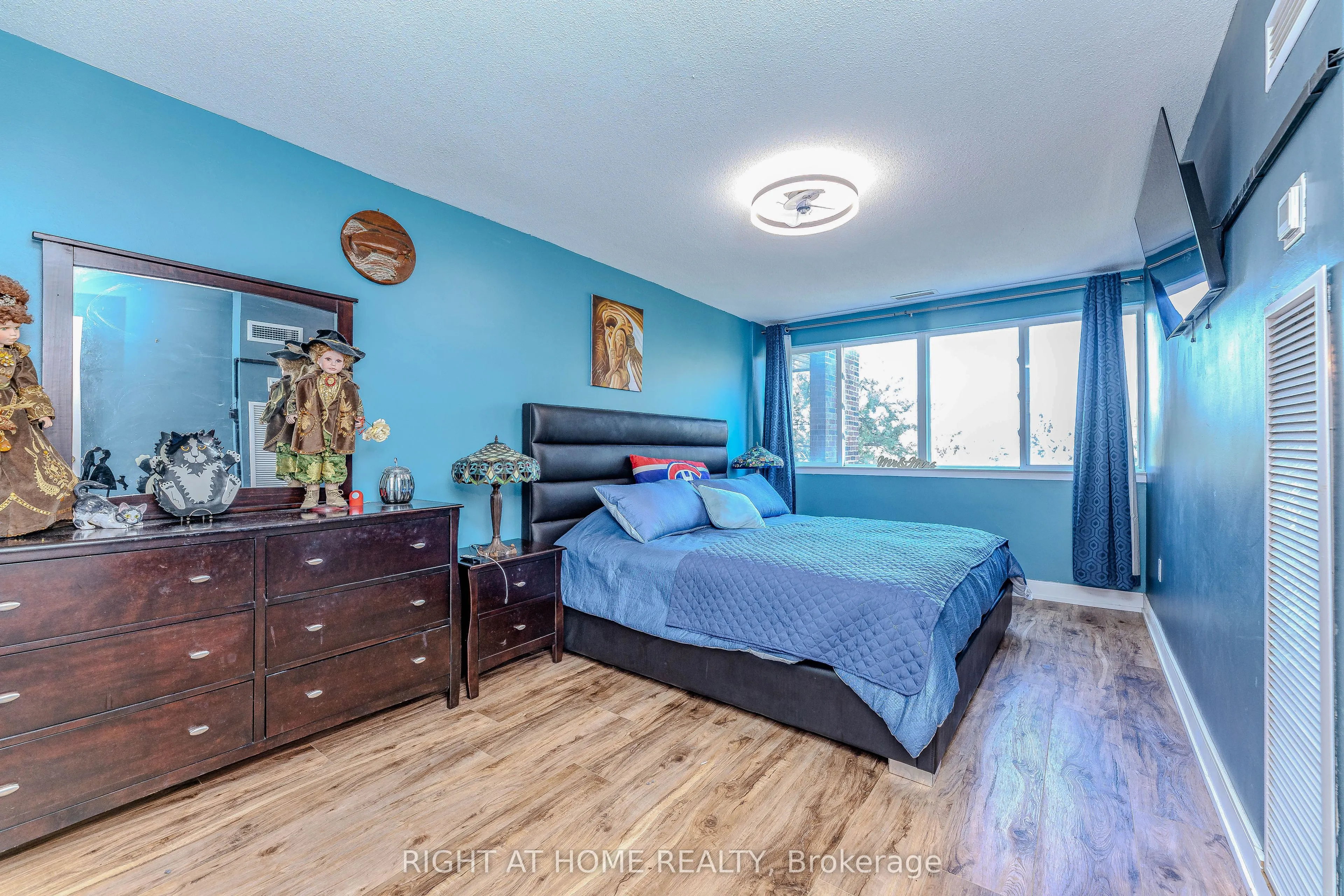 16 Elgin Street, #202