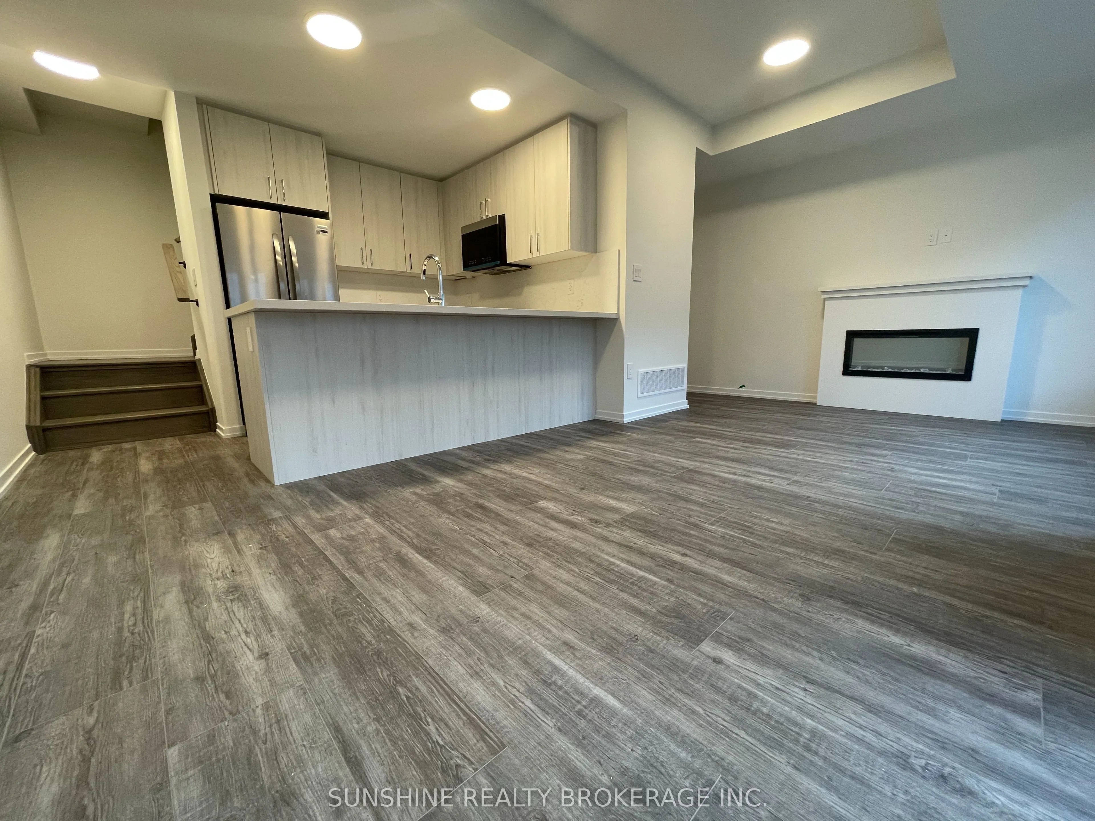 113 Matawin Lane, #0