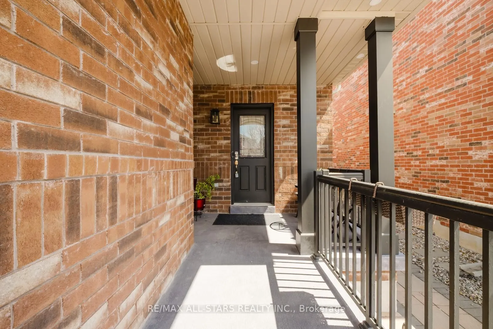 19 Coronet Street