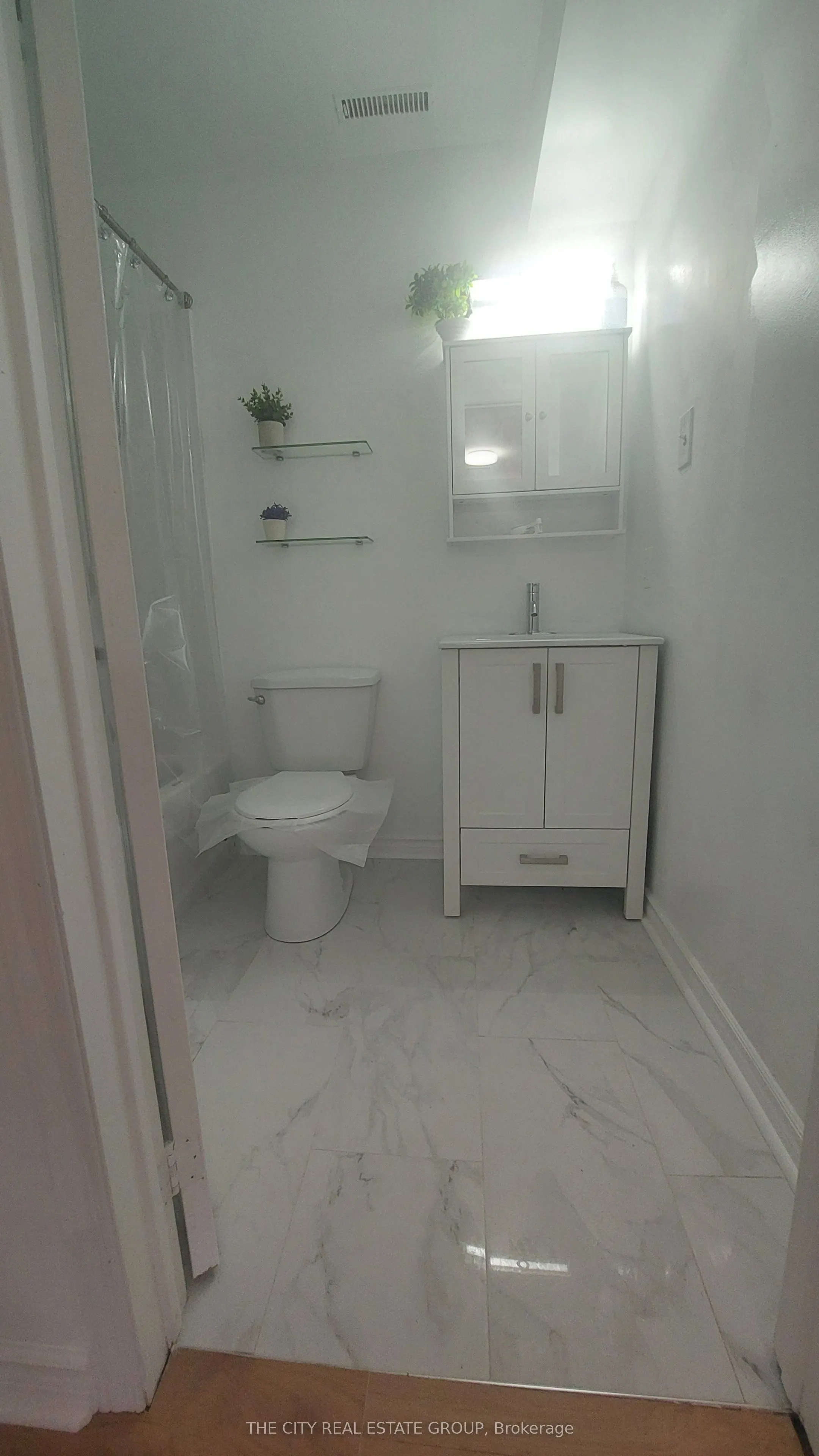 22 Pineway Avenue, #Bsmt