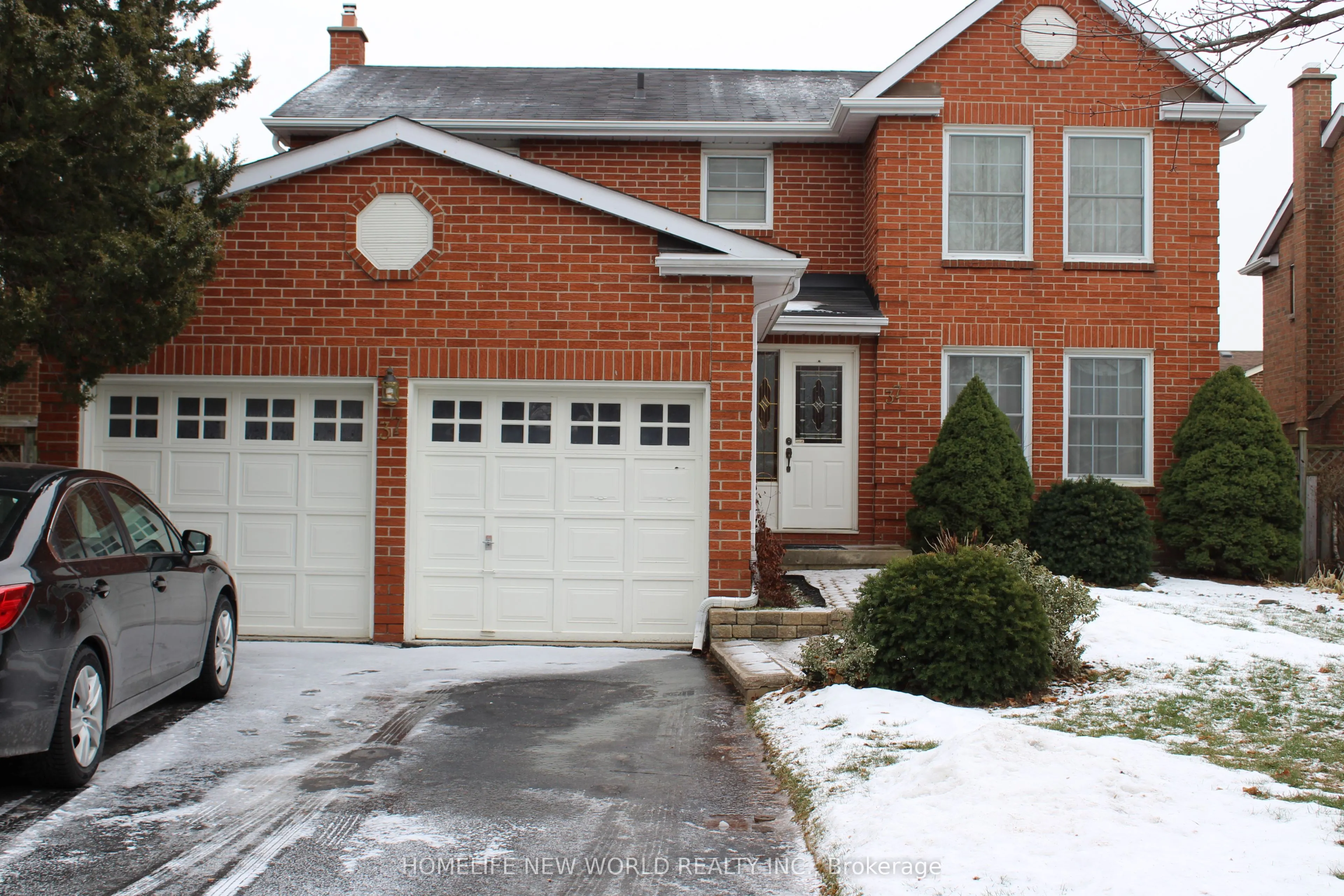 37 Garnish Green Grove