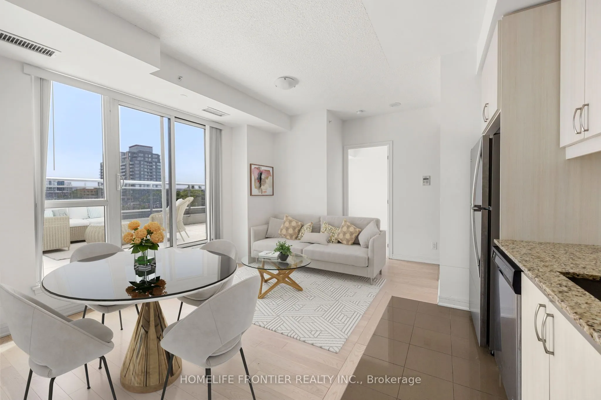 9191 Yonge Street, #SW404