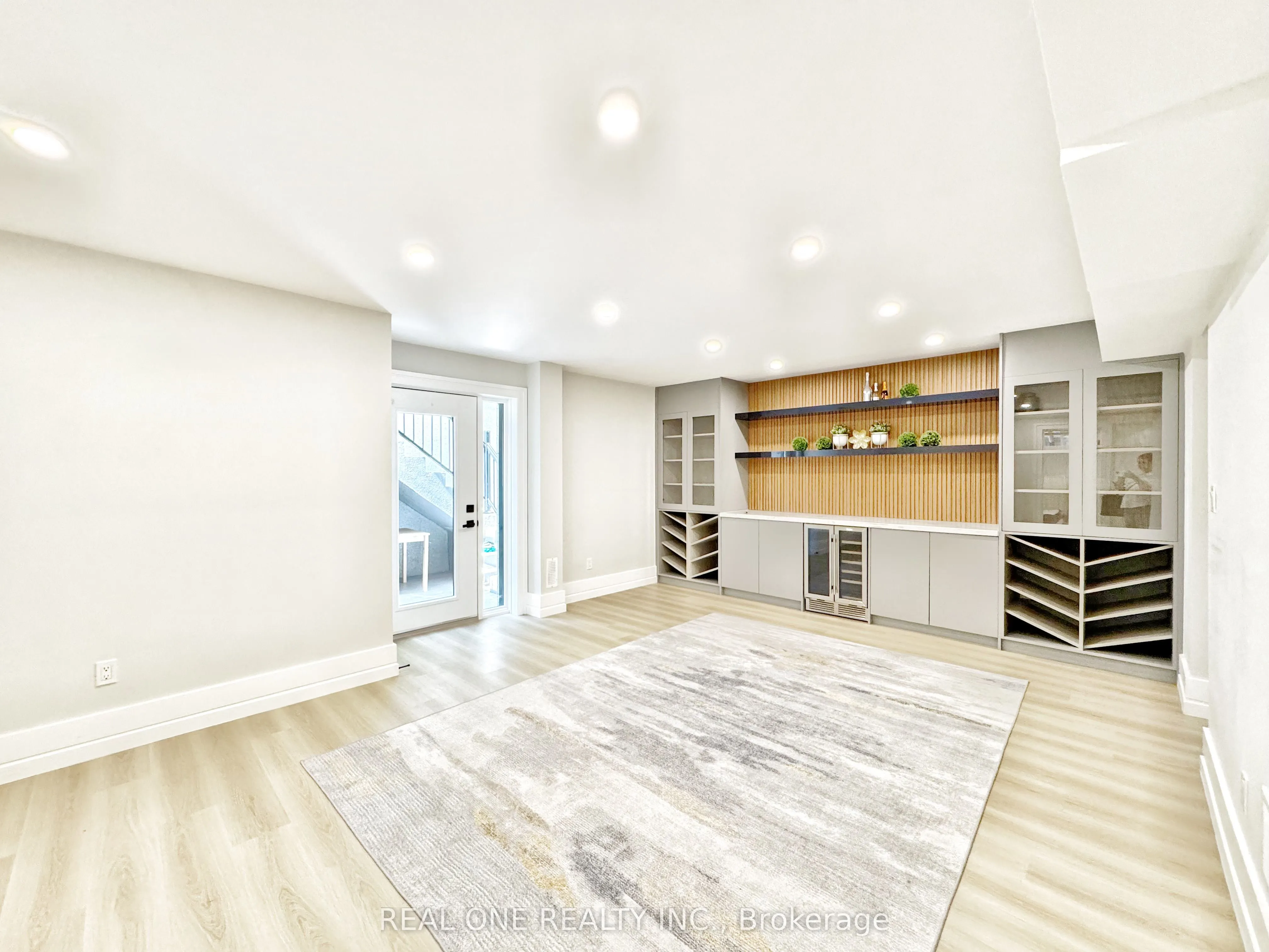 21 Sherwood Forest Drive