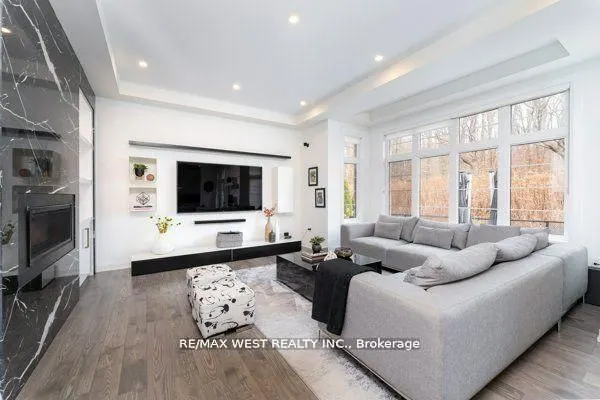 6 Forest Grove Court