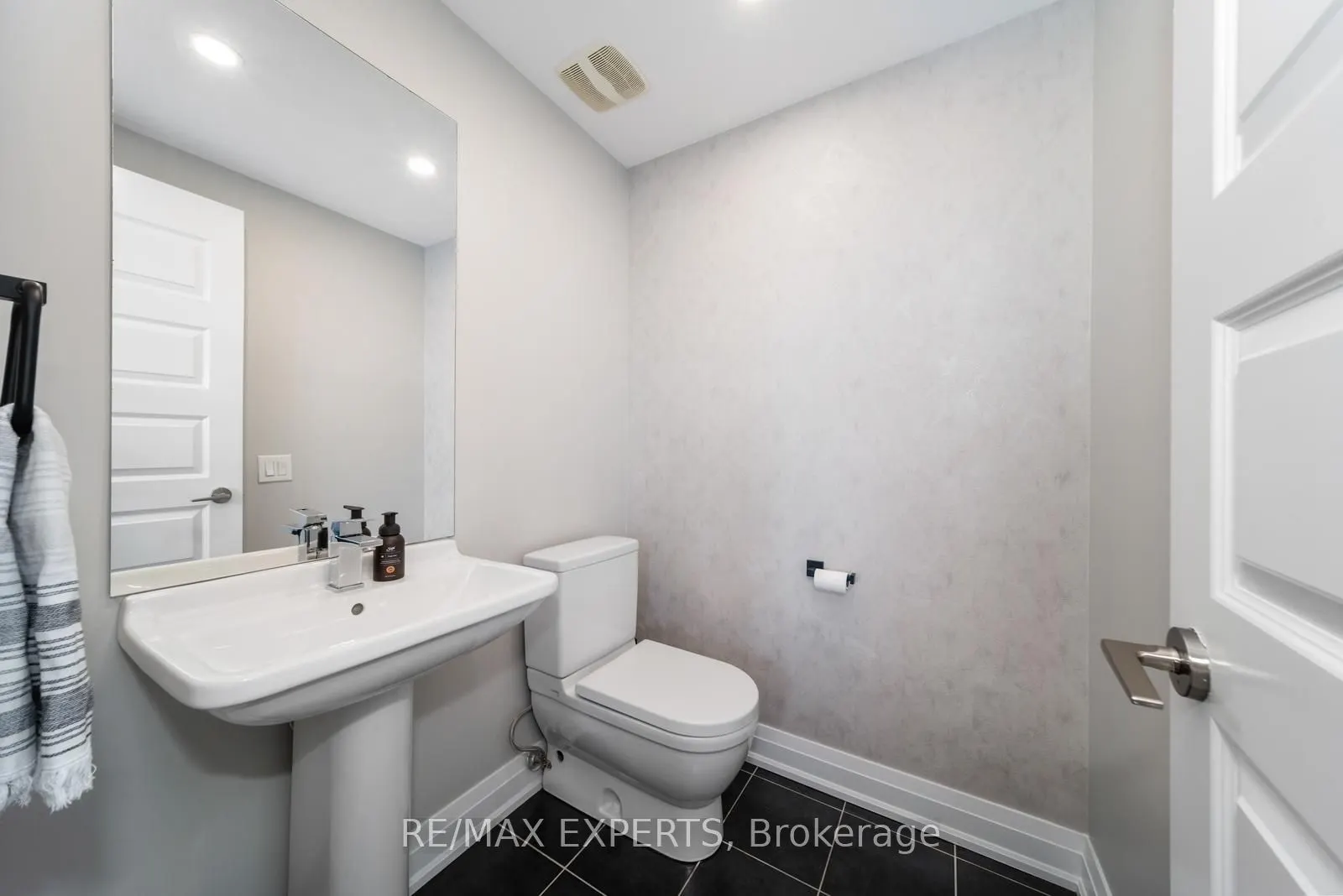 8167 Kipling Avenue, #40