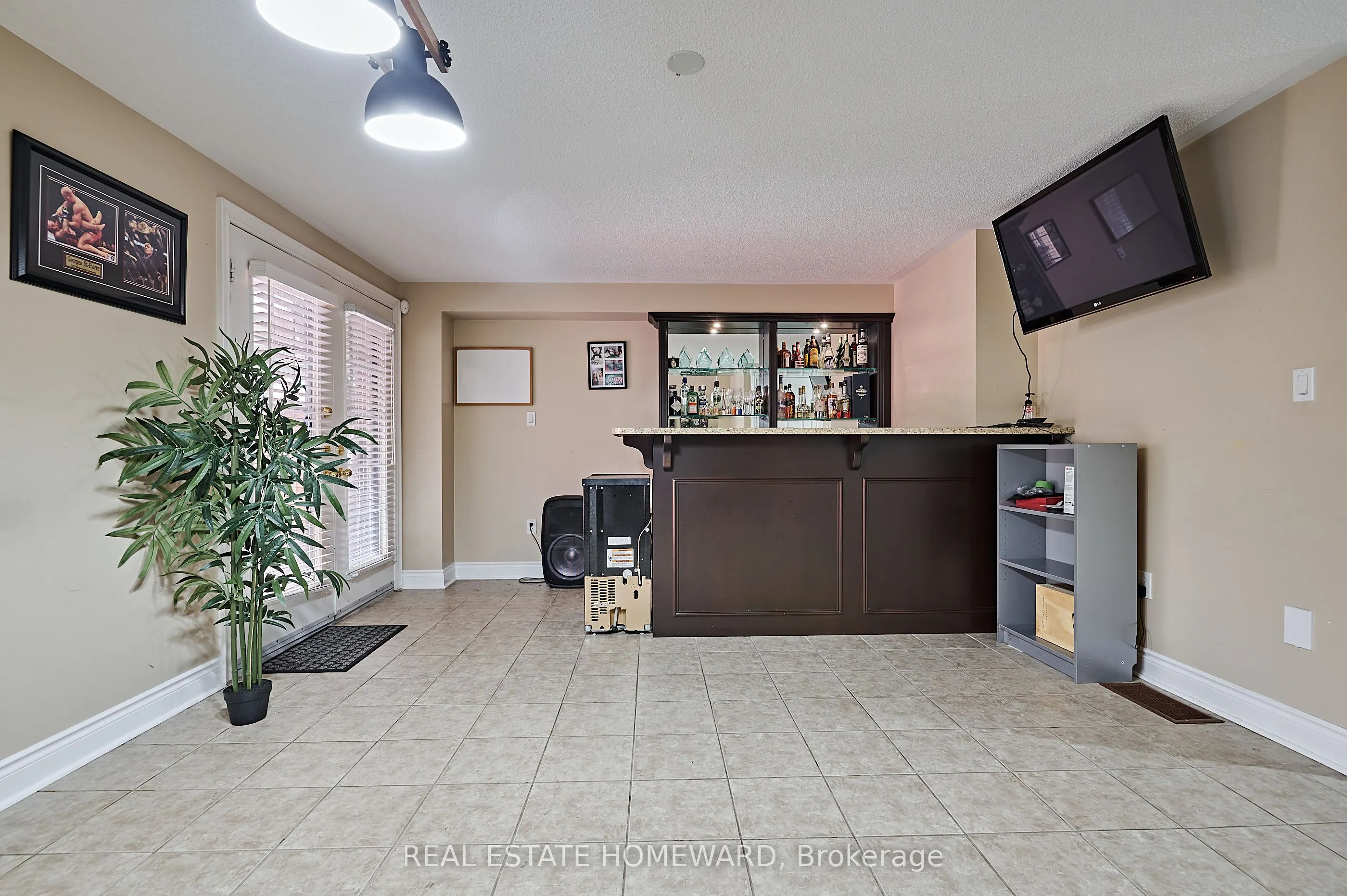 4 Isaac Devins Avenue