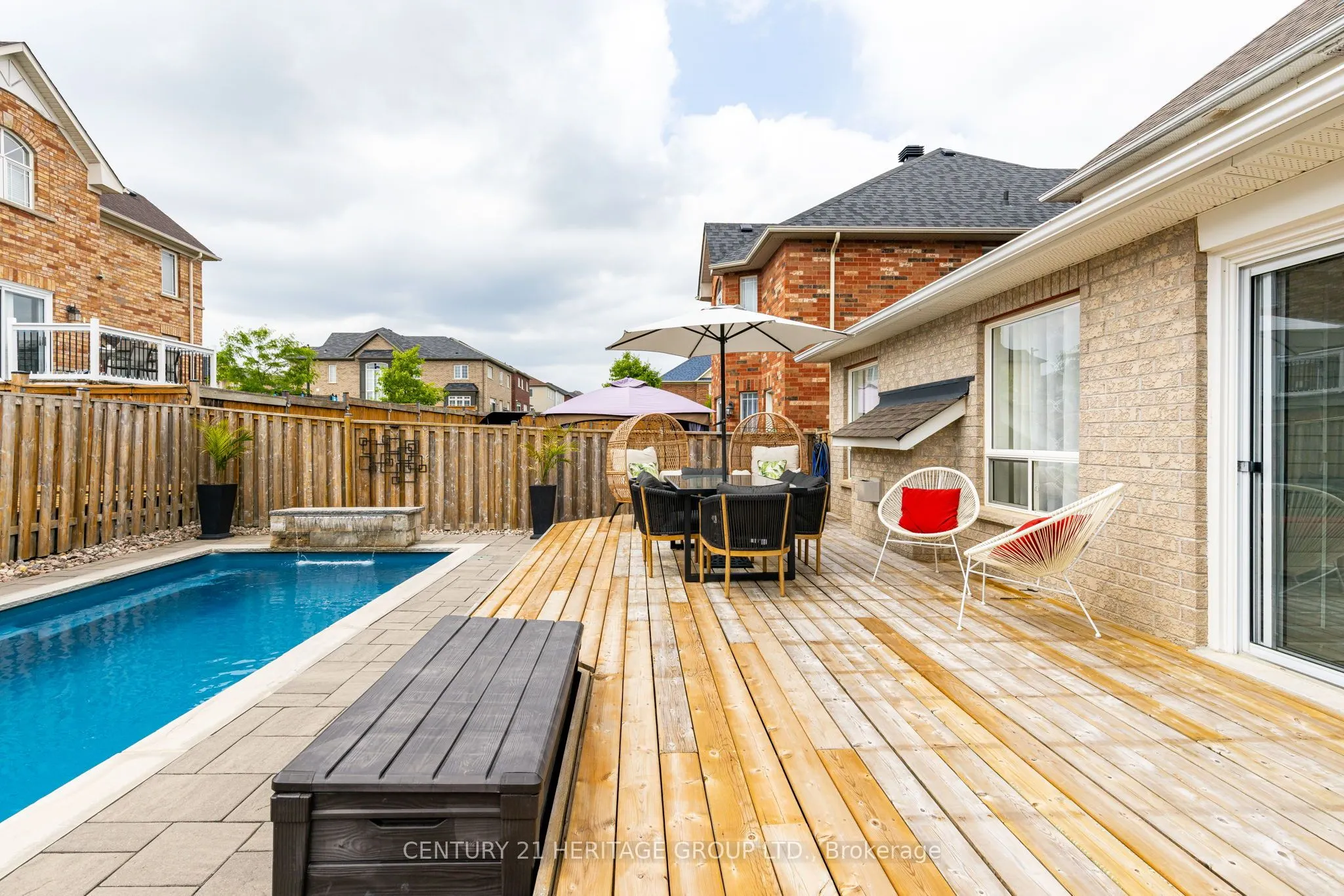 106 Laurendale Avenue