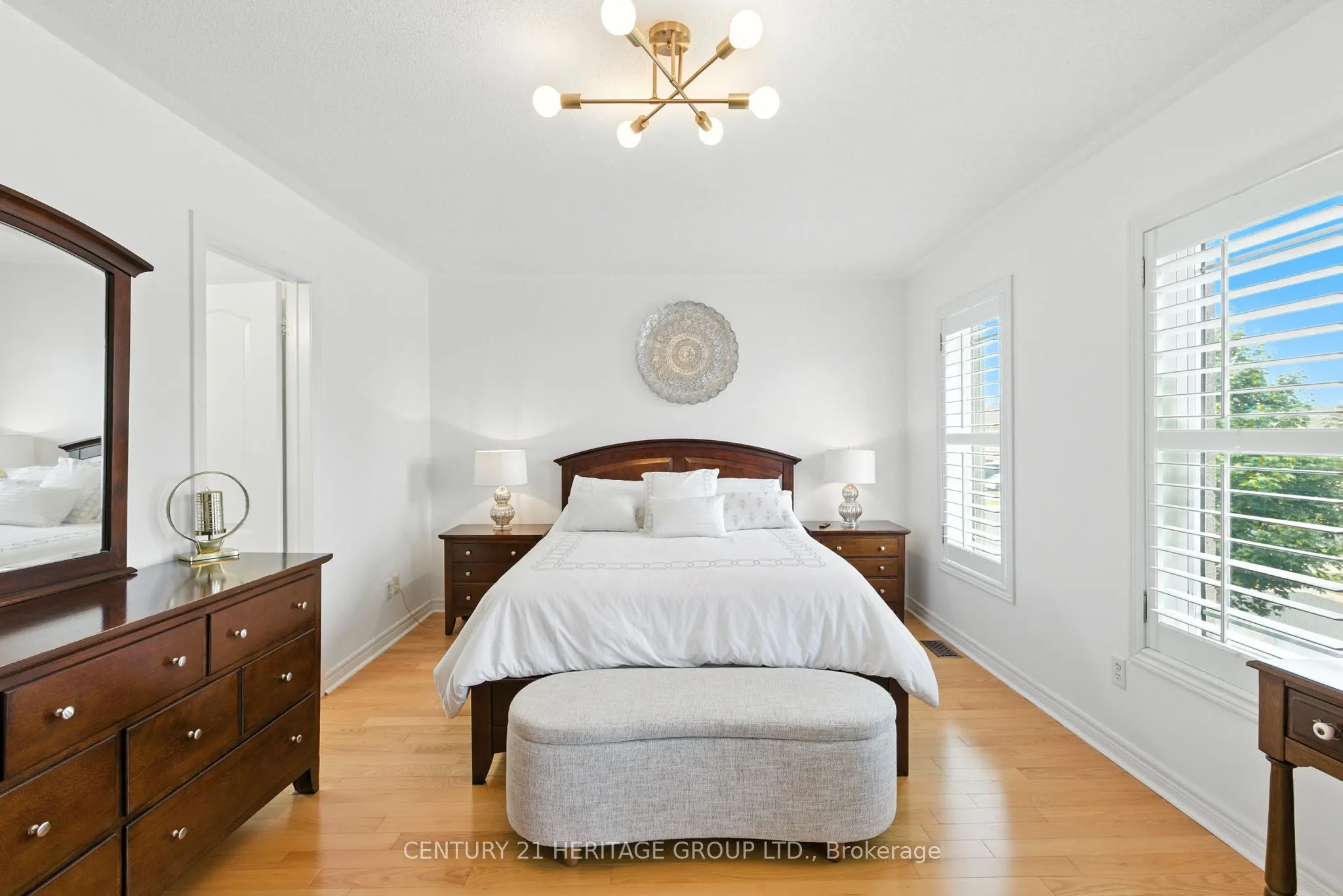 106 Laurendale Avenue