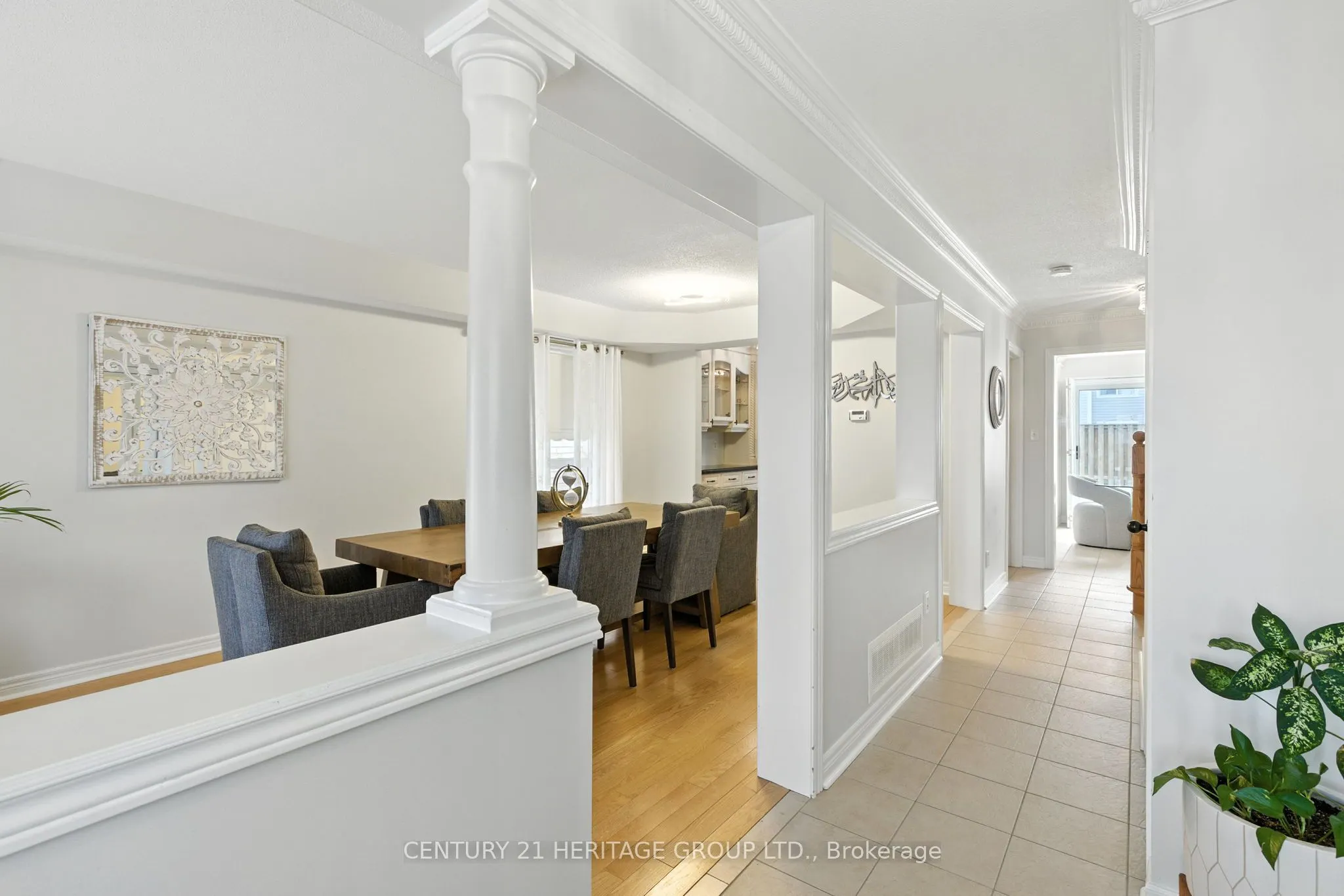 106 Laurendale Avenue