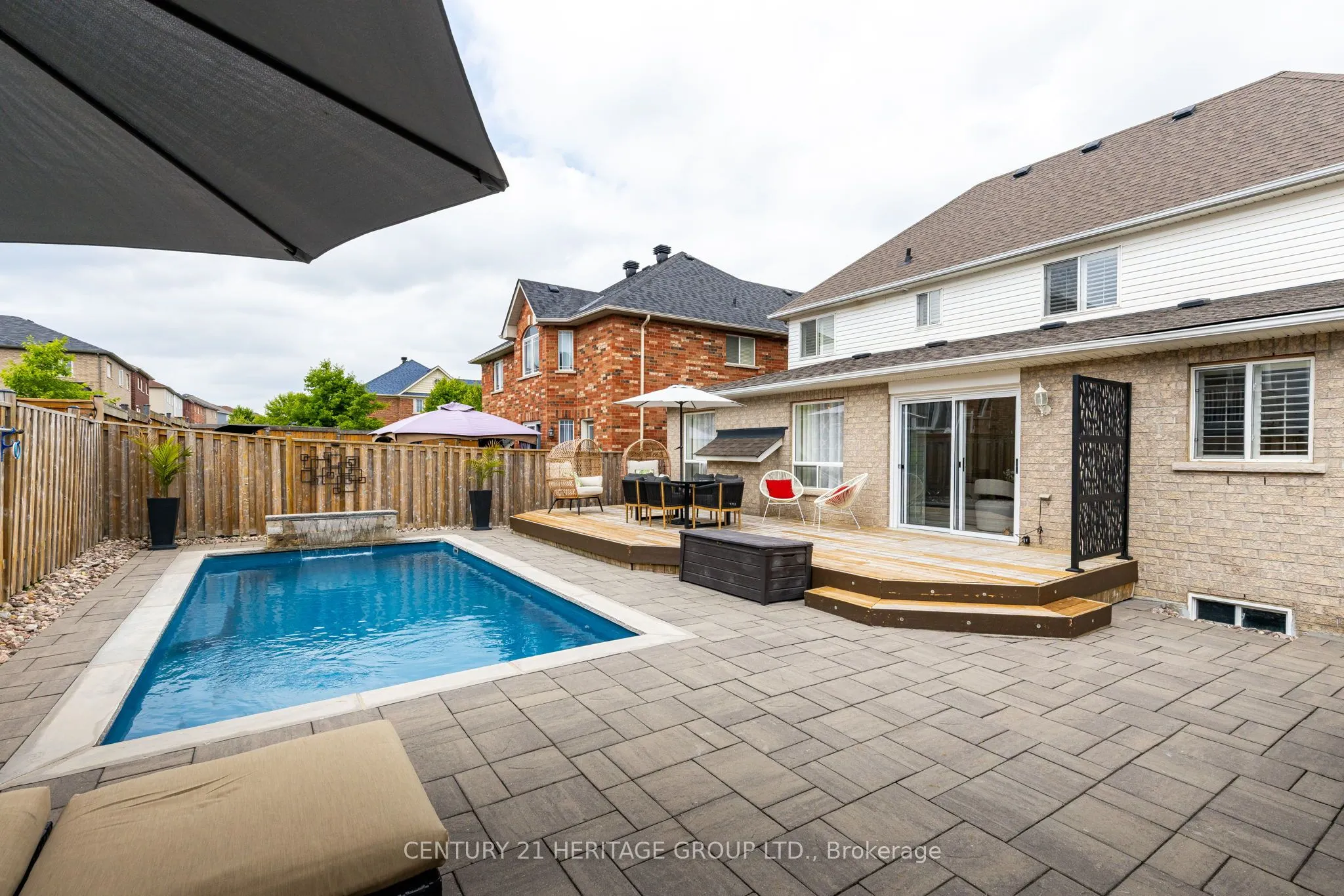 106 Laurendale Avenue