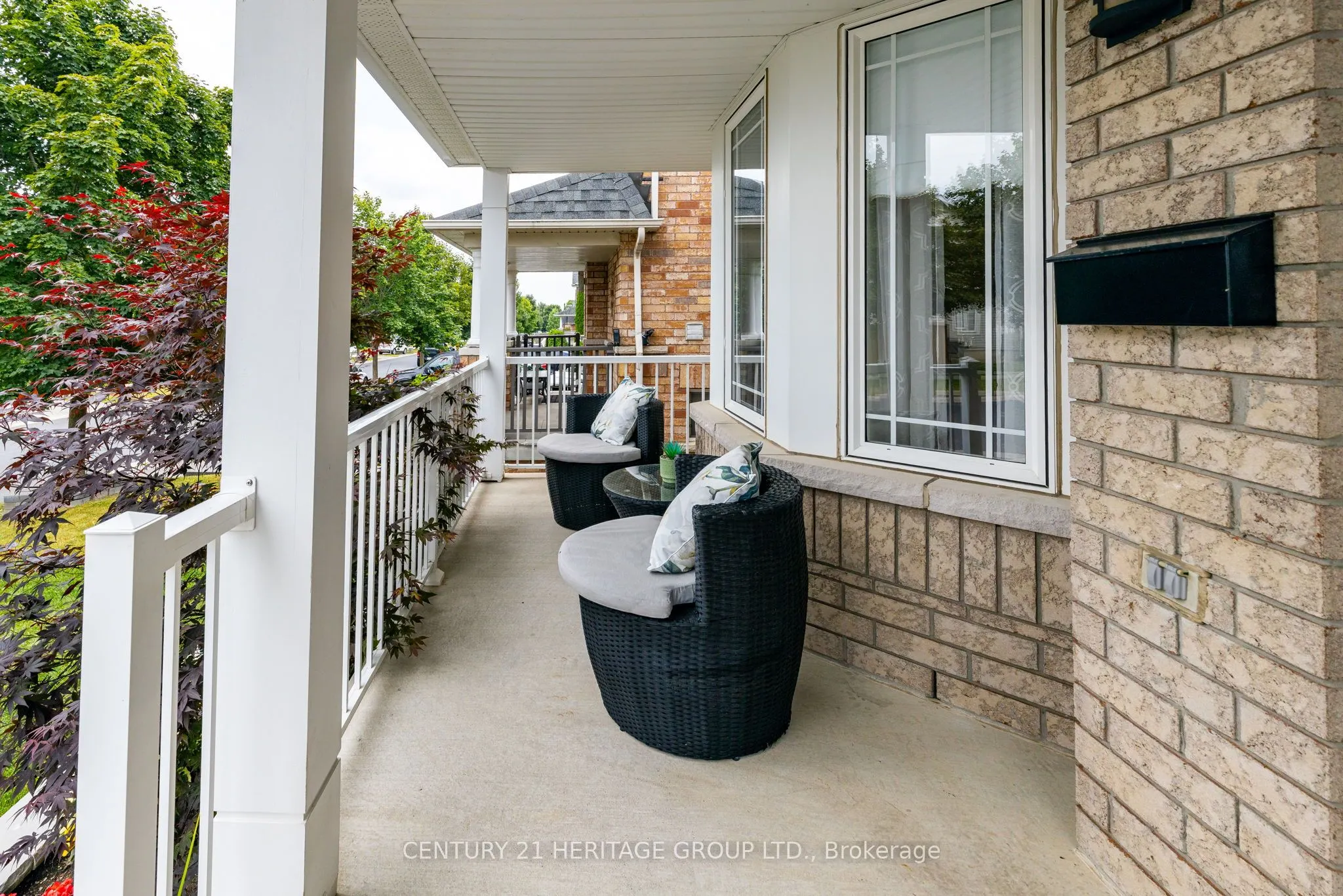 106 Laurendale Avenue