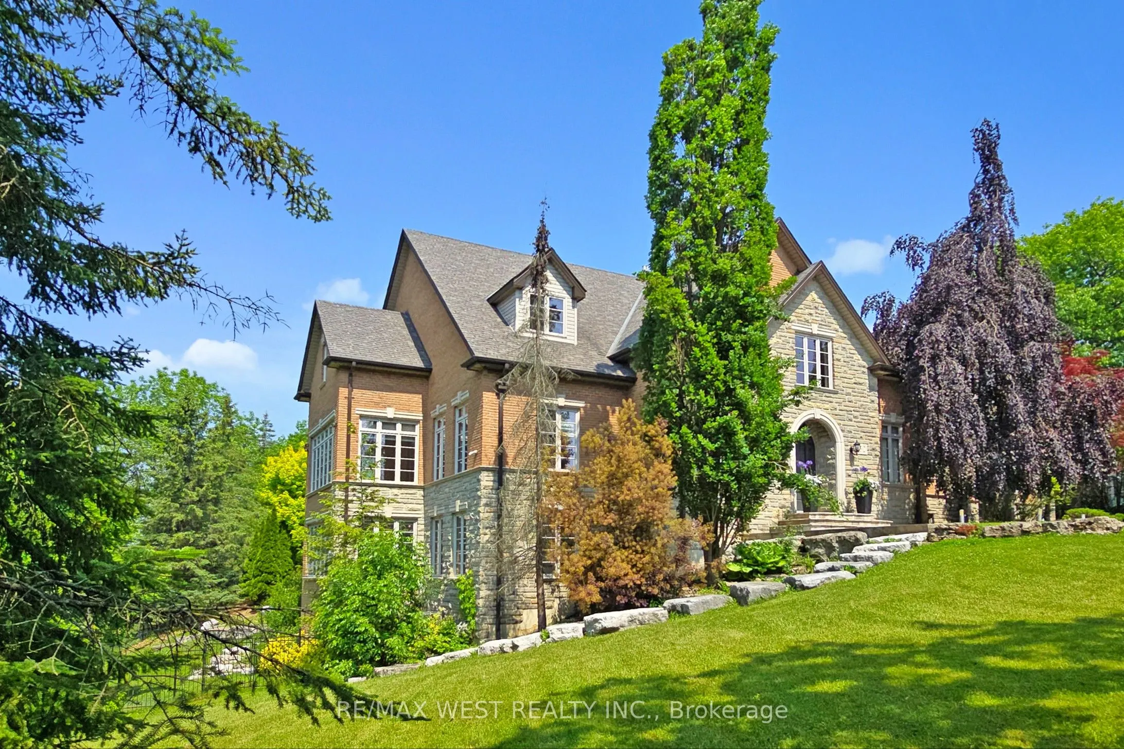 32 Daleview Court