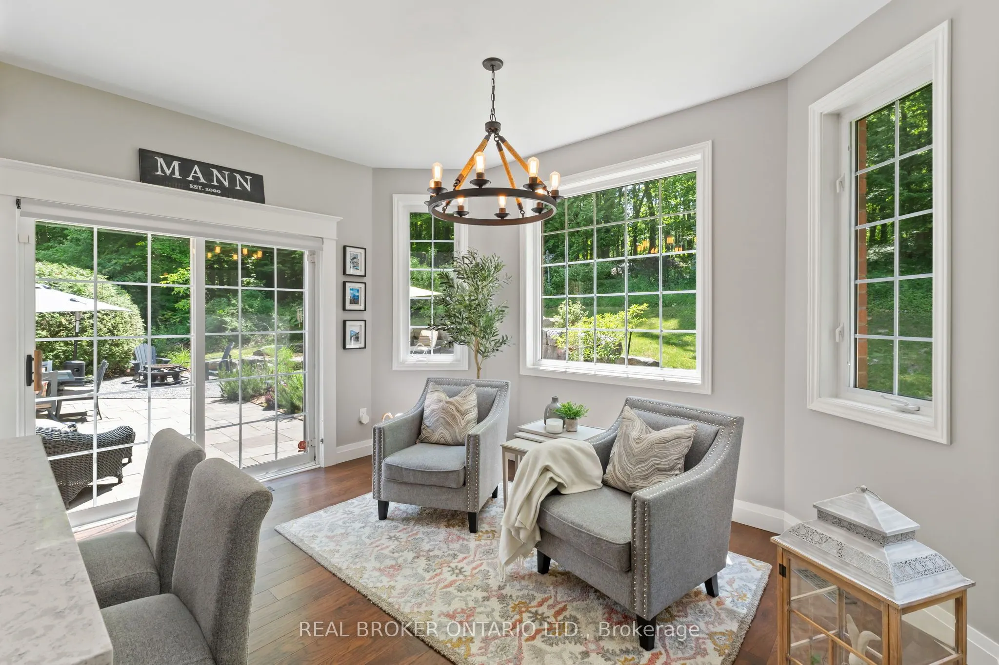 8 Oakview Place