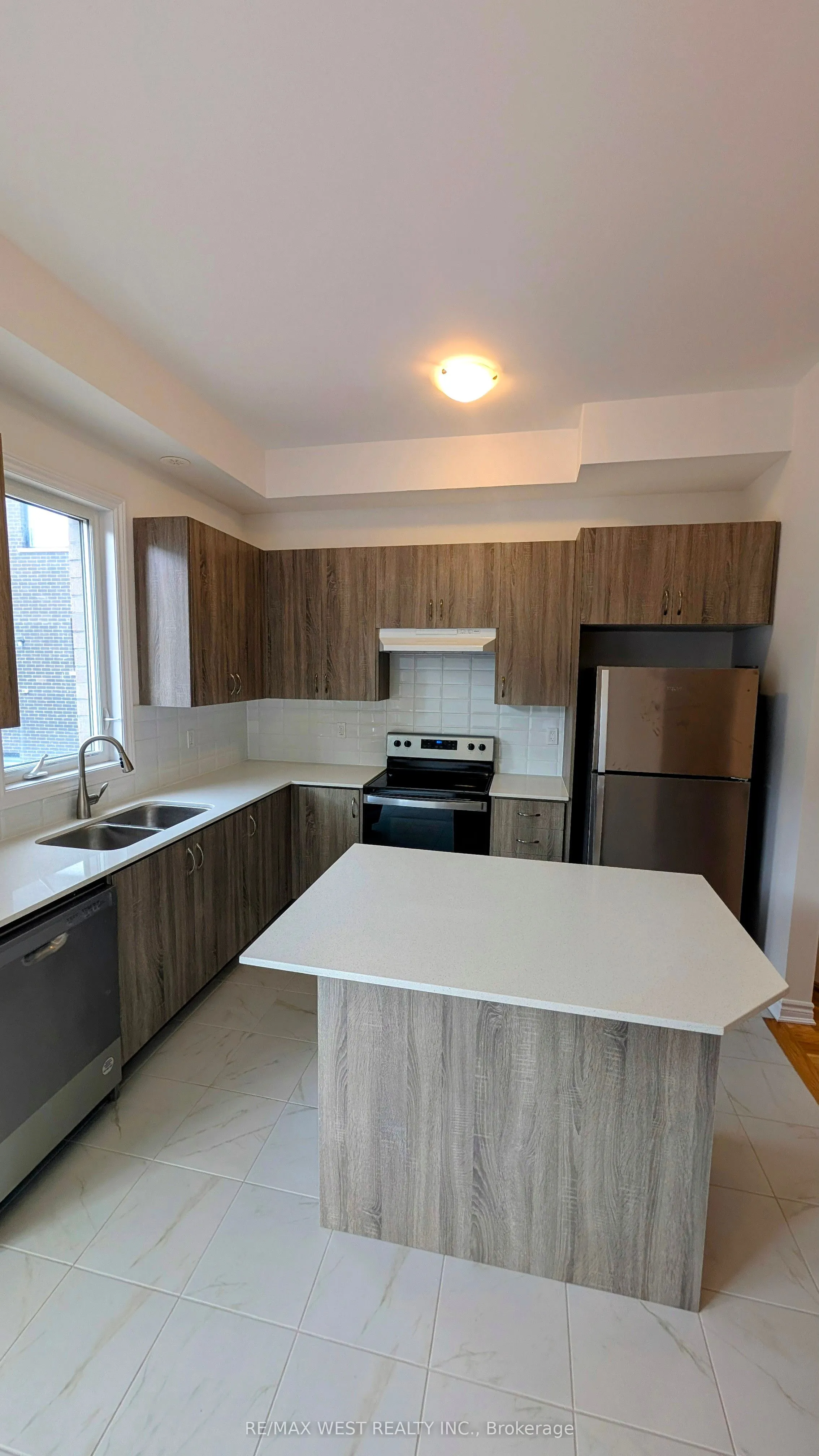 94 Paradox Street