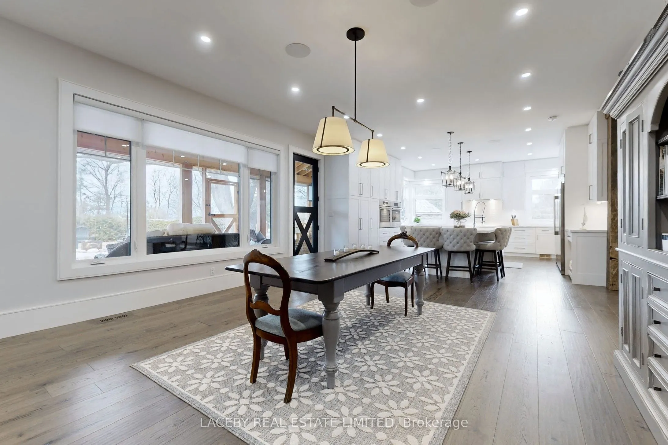 343 Hedge Road