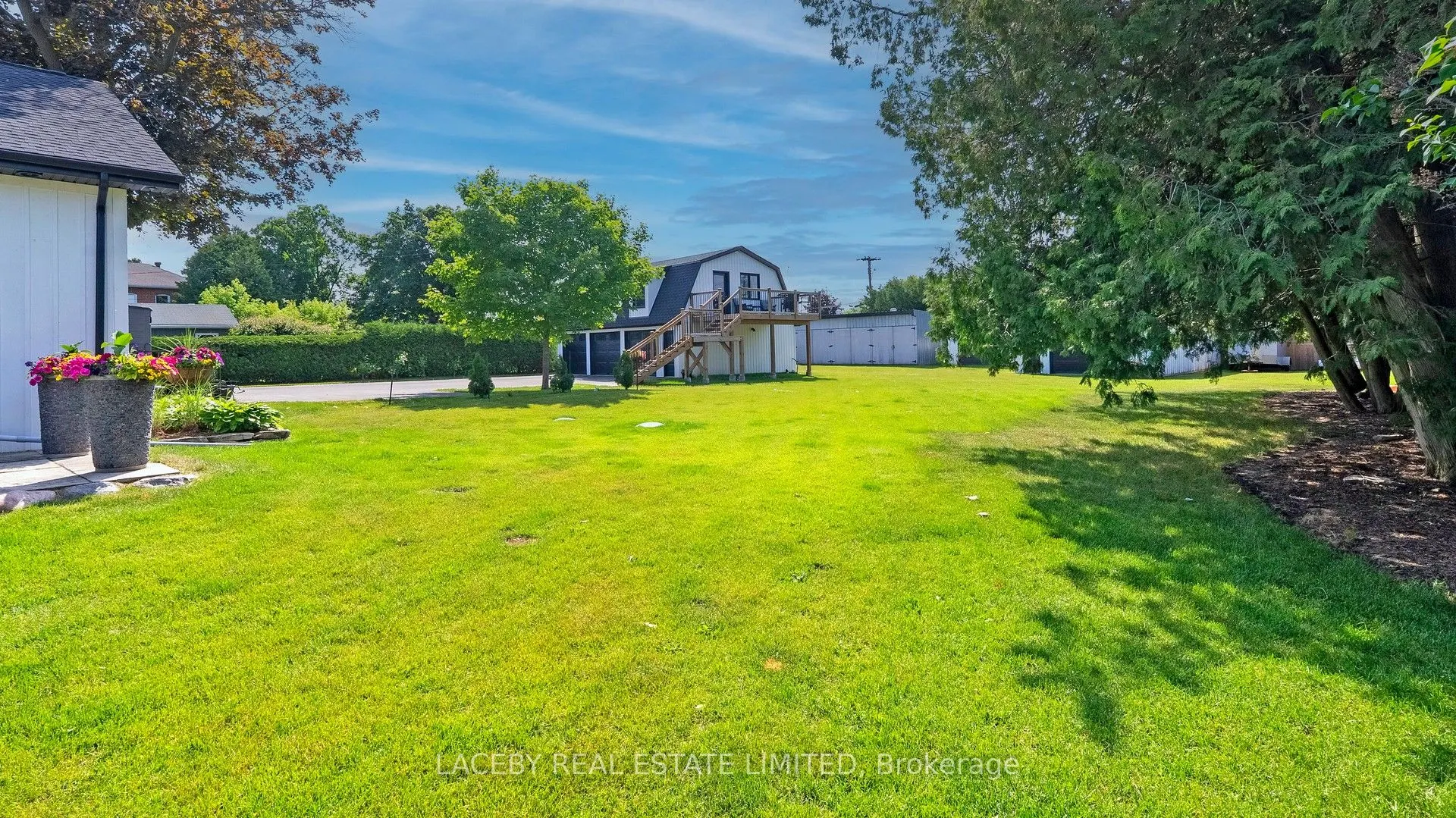 343 Hedge Road