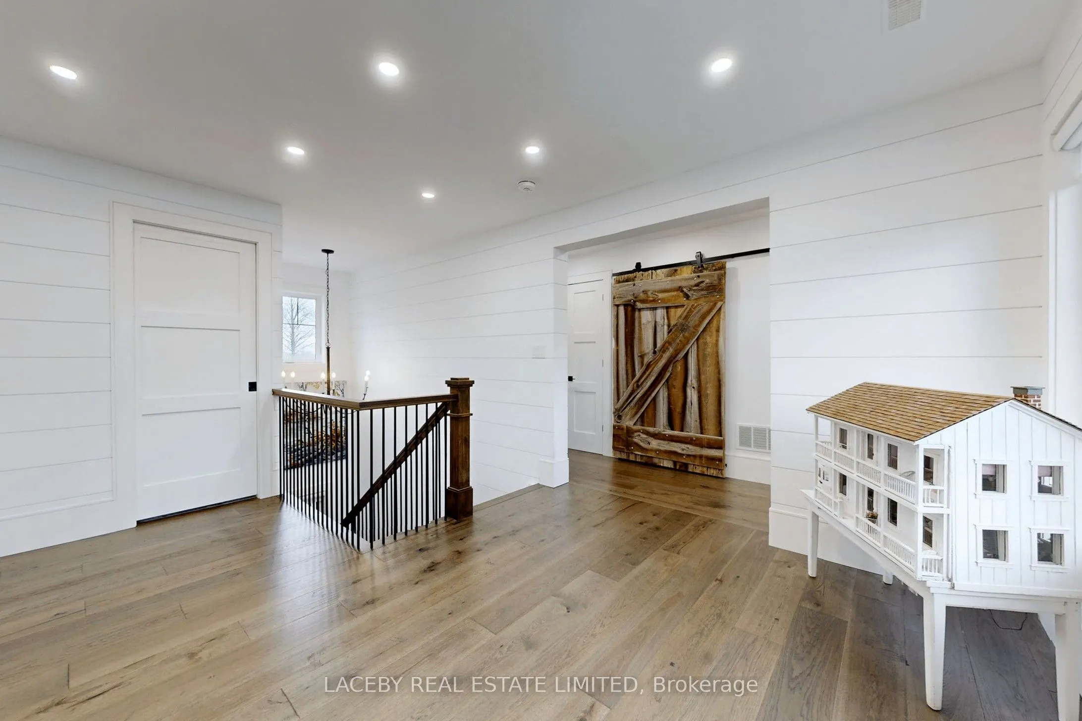 343 Hedge Road