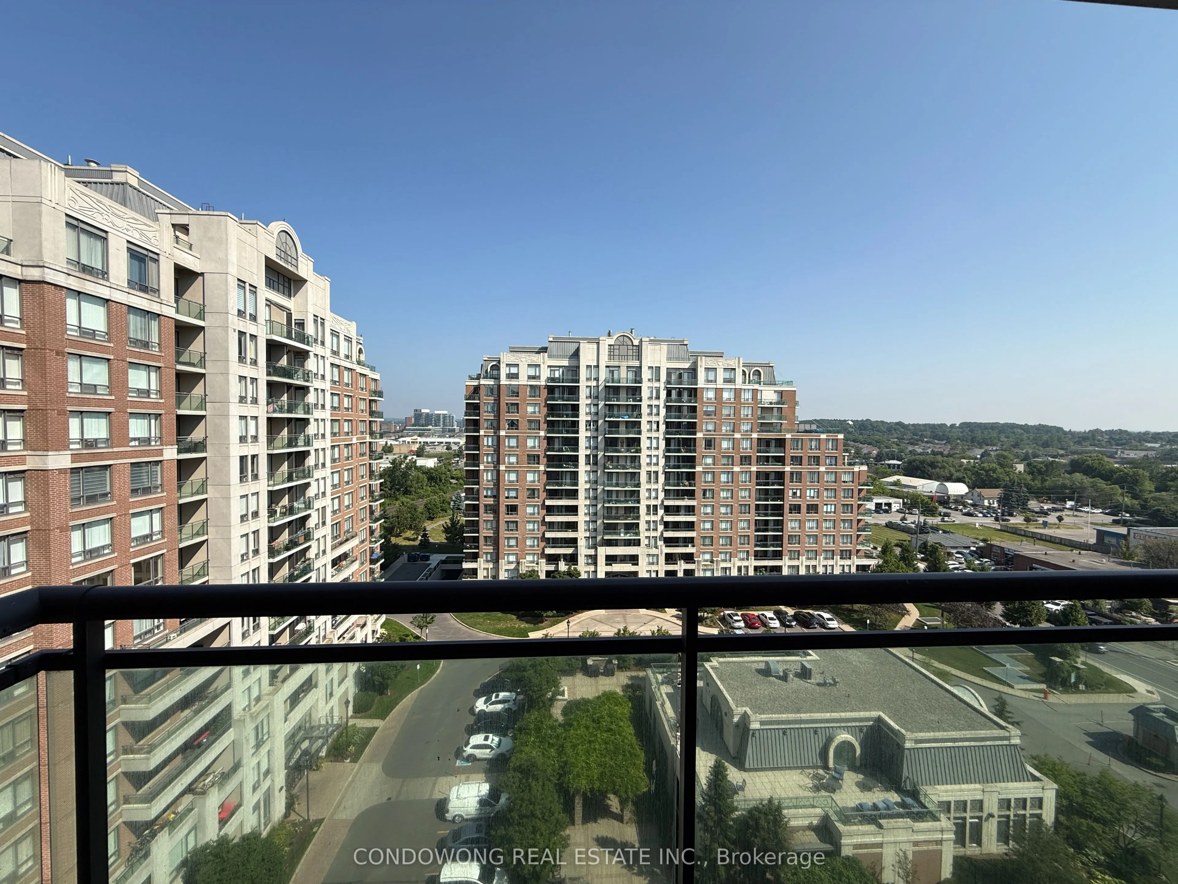 310 Red Maple Road, #1106