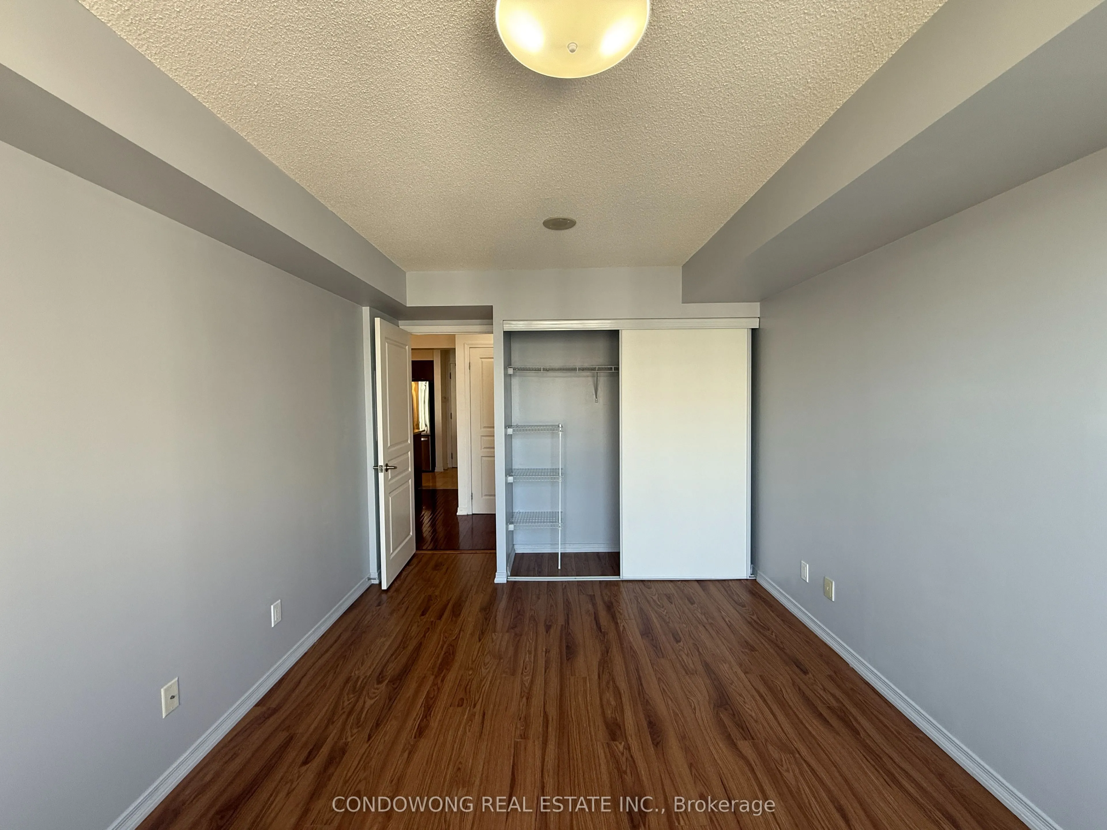 310 Red Maple Road, #1106