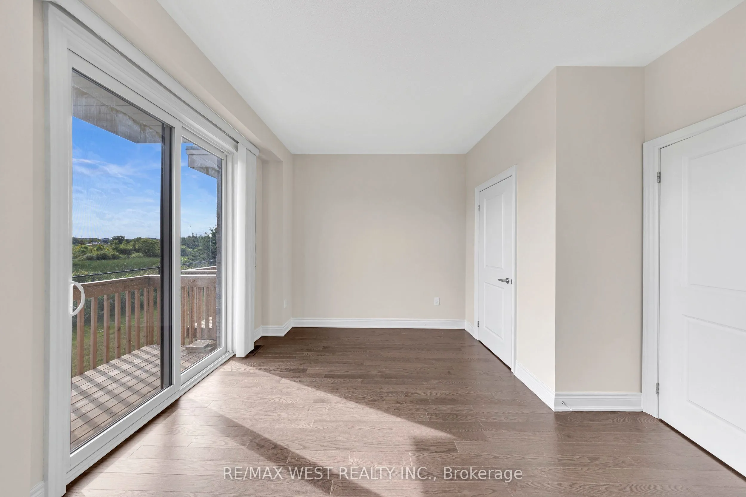 8 Andress Way